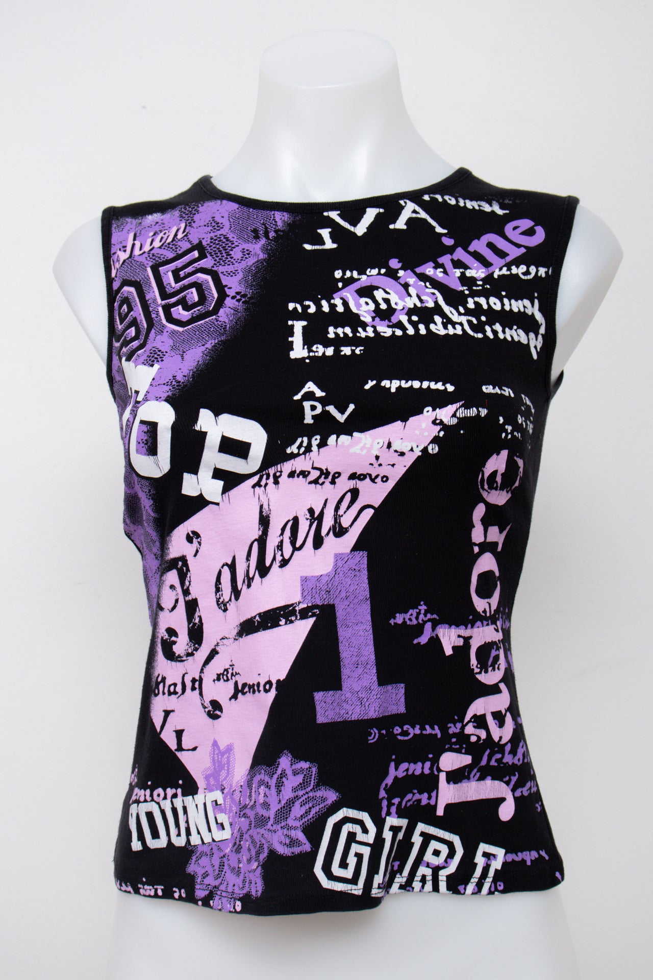 #035 Tank Top Black | c. 204 | Size 8