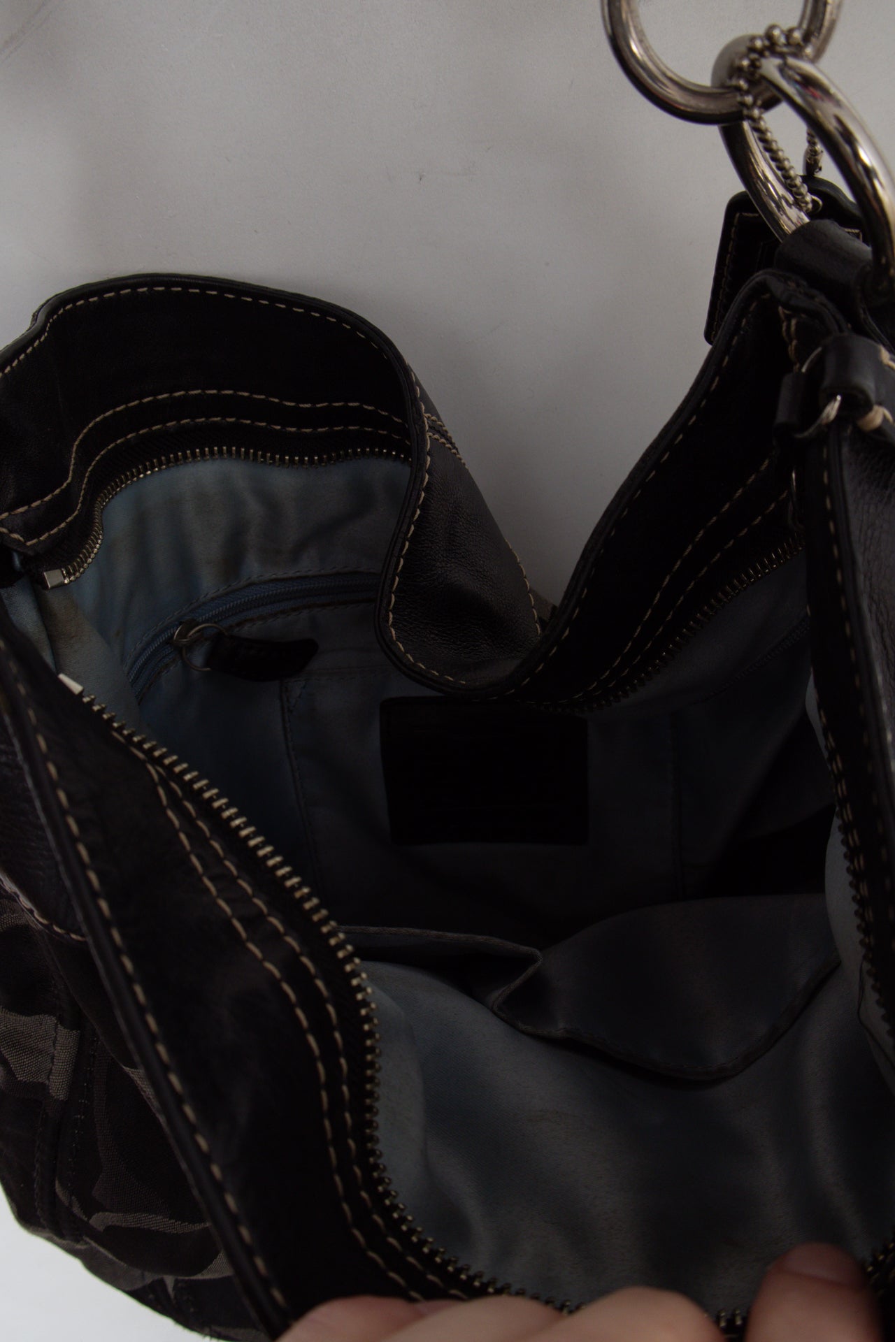 #199 Coach Bag Black | c. 211 | Size