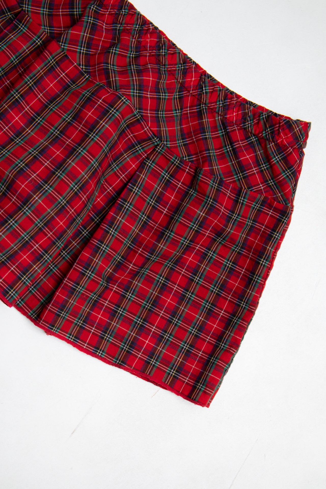 #159 Skirt Red | c. 198 | Size 6/8