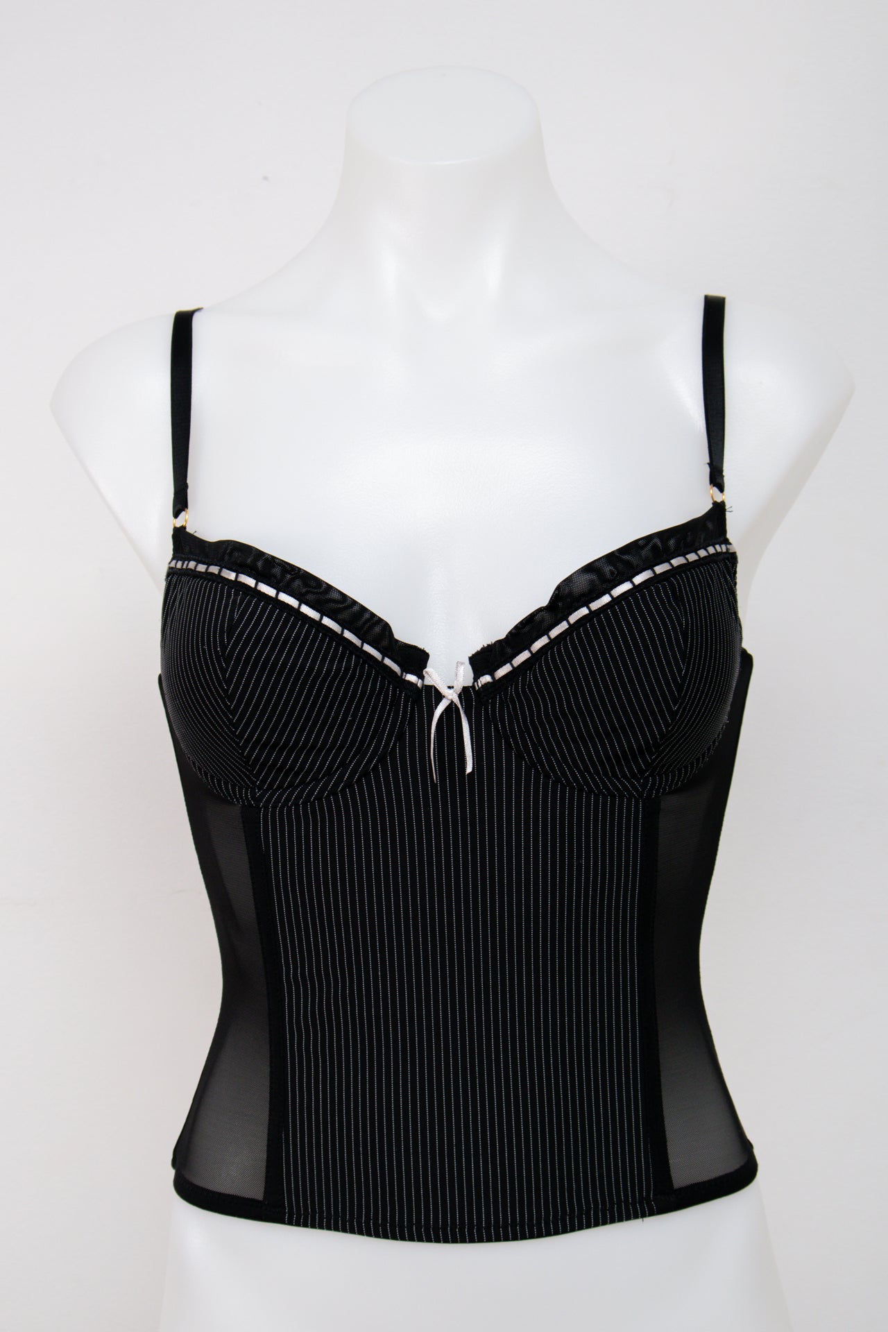 #053 Cami Top Black | c. 201 | Size 8
