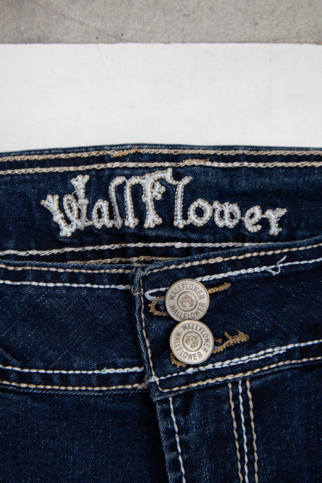 #178 Wallflower Jeans Blue | c. 195 | Size 10