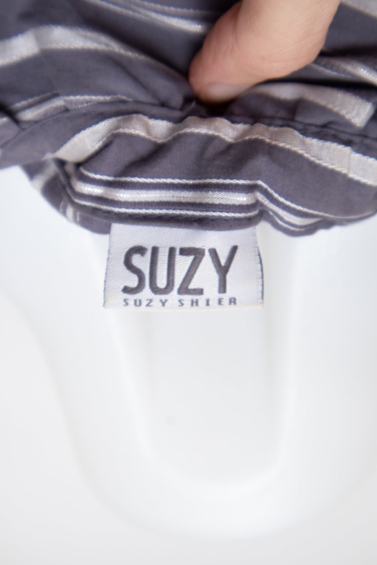 #26 Suzy Suzy Shier Camisole Top Gray | c. 196 | Size 10
