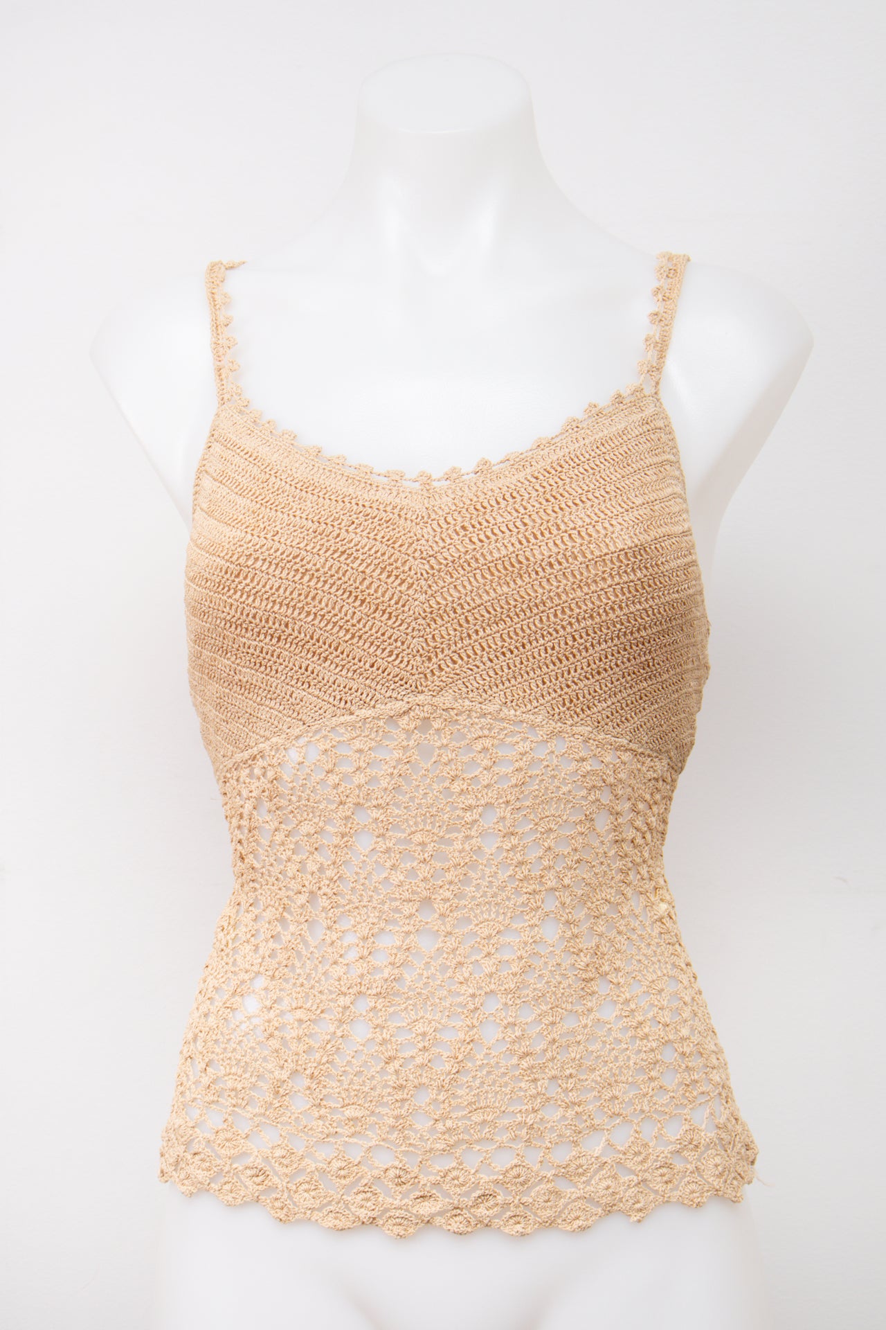 #28 Le Chat'eau Camisole Top Beige | c. 198 | Size 8