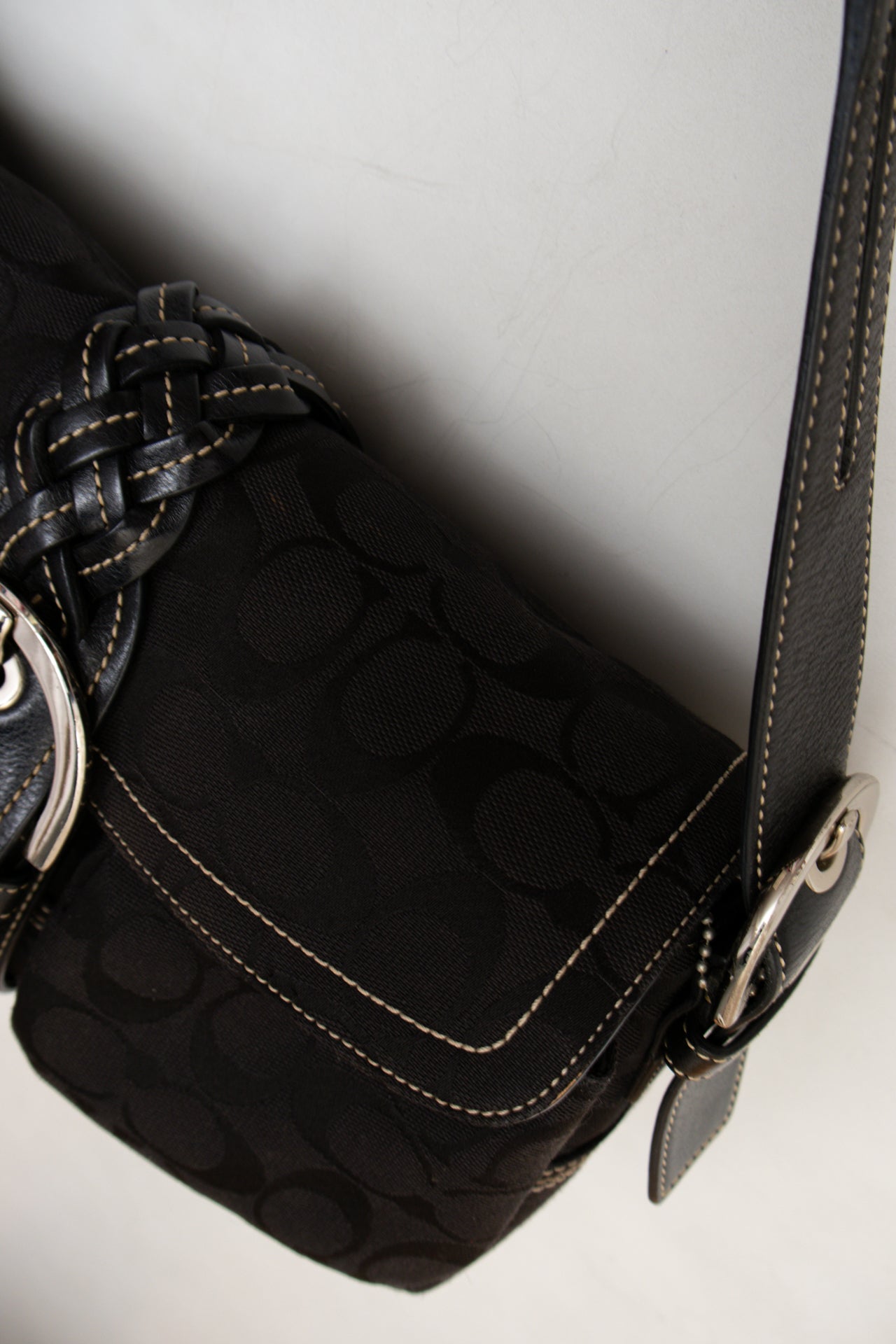 #211 Coach Shoulder Bag Black | c. 194 | Size
