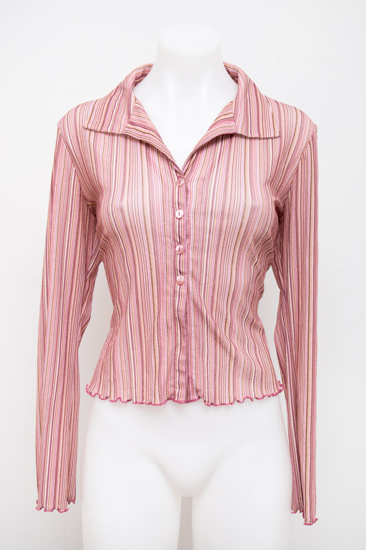 #69 No Boundaries T-shirt Pink | c. 197 | Size 10