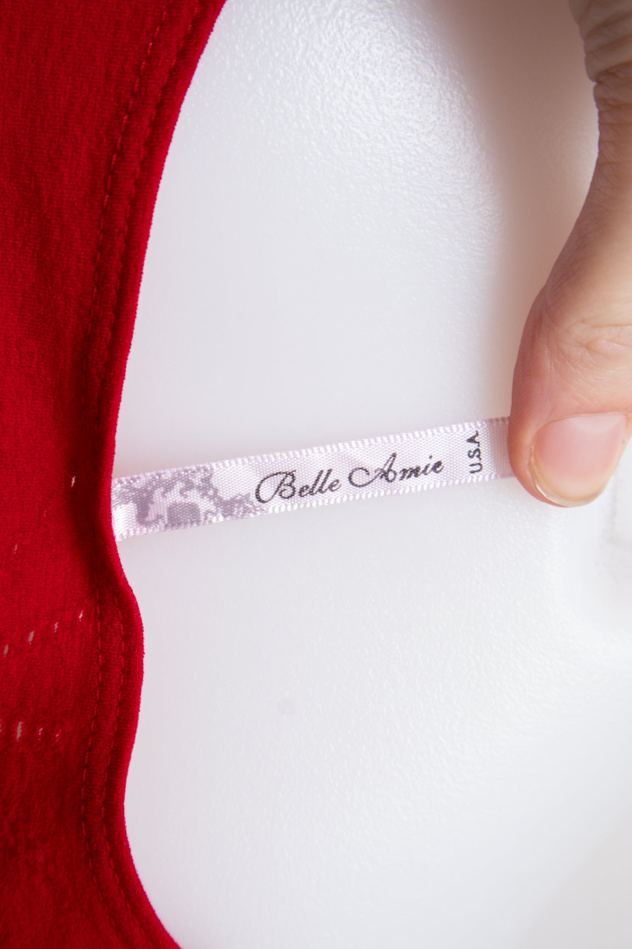#052 Belle Amie Dress Red | c. 212 | Size 8