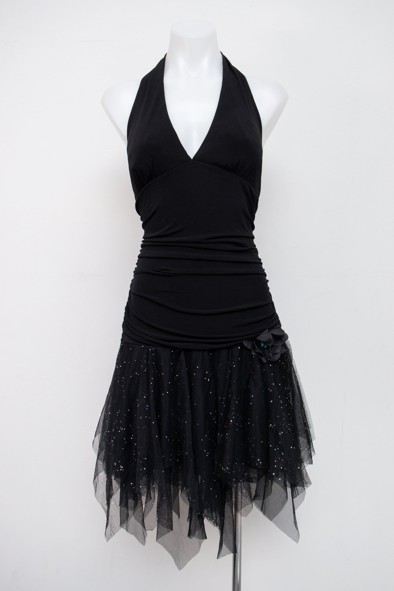 #162 Windsor Halter Top Black | c. 195 | Size 12