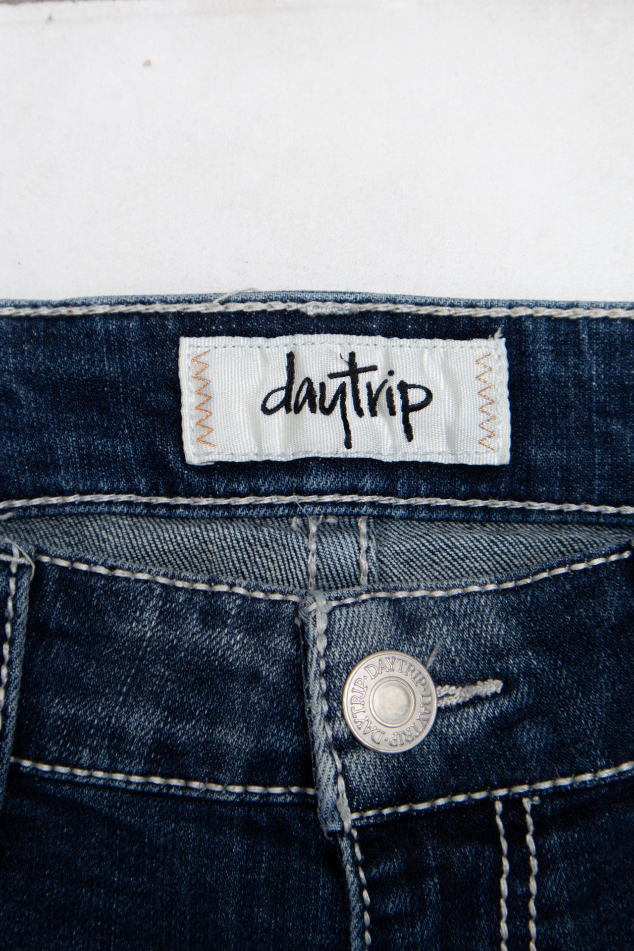 #176 Daytrip Jeans Blue | c. 202 | Size 10