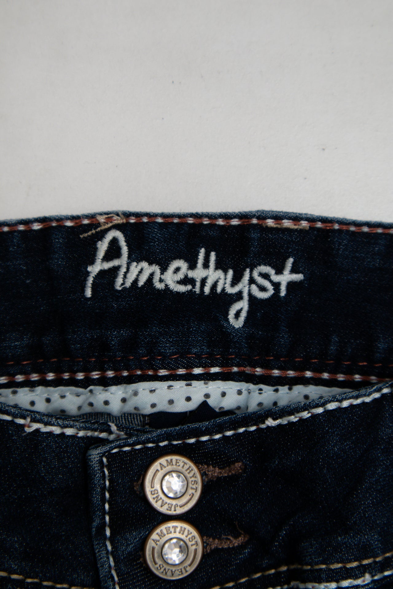 #144 Amethyst Jeans Blue | c. 197 | Size 8