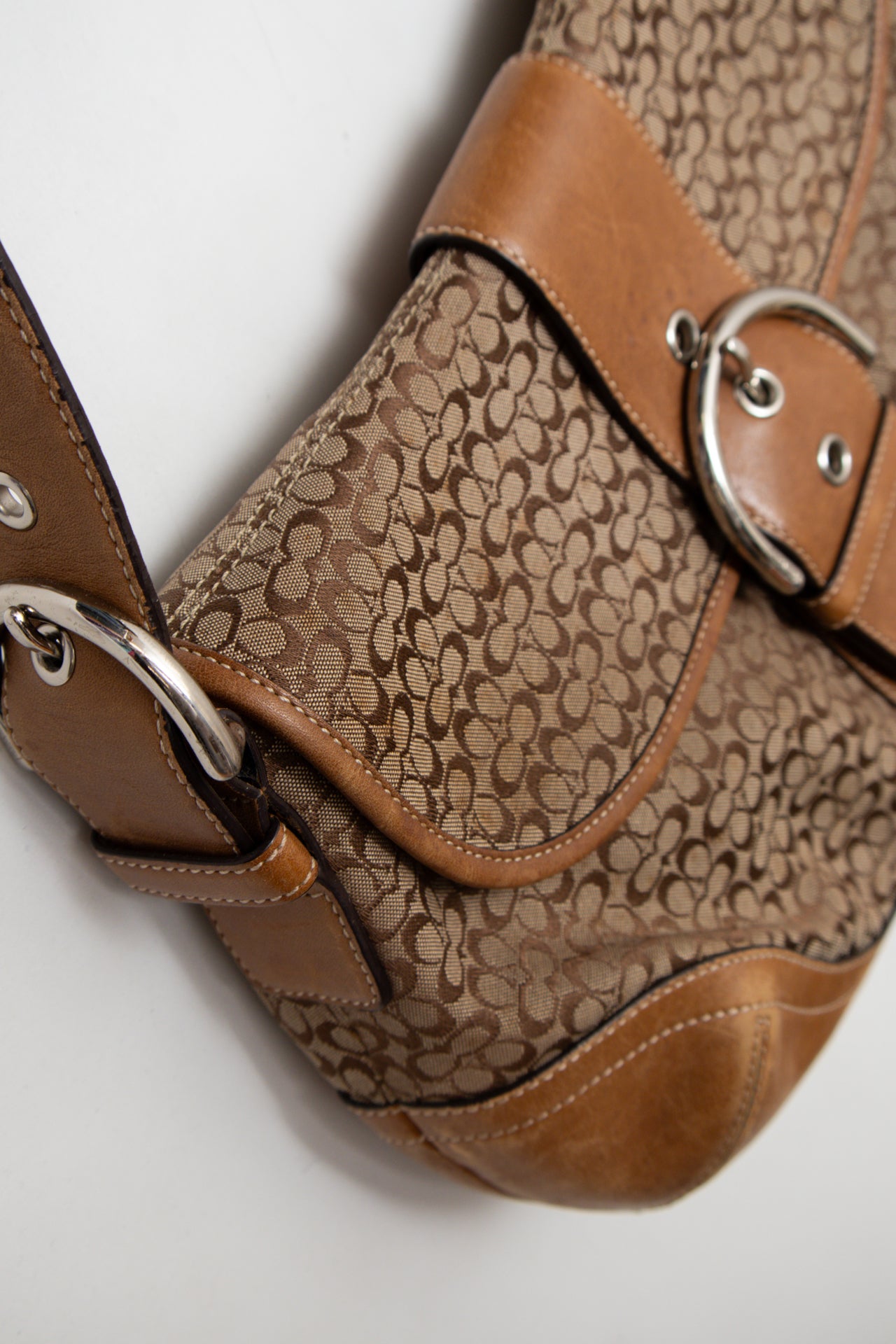 #156 Coach Shoulder Bag Brown | c. 187 | Size