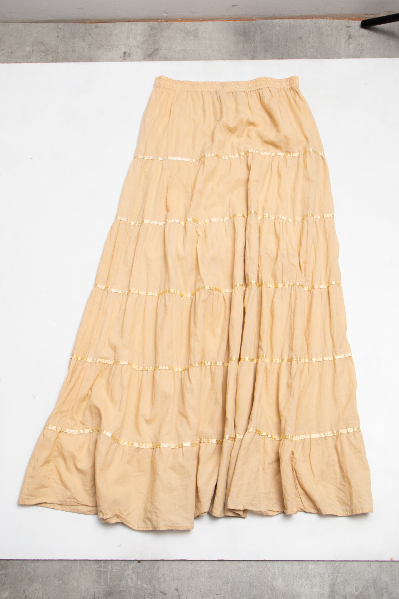 #096 Xl Fashion Skirt Beige | c. 203 | Size 8