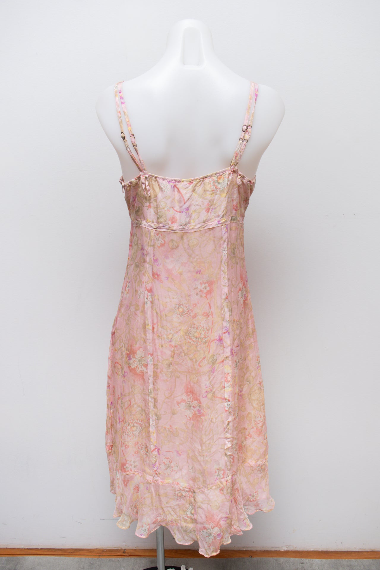 #134 Camisole Pink | c. 192 | Size 8/10