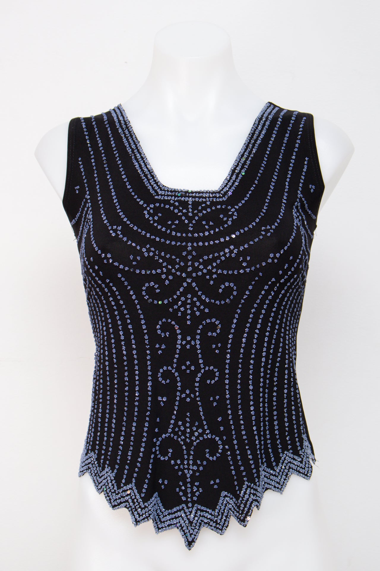 #058 Db Tank Top Black | c. 199 | Size 8