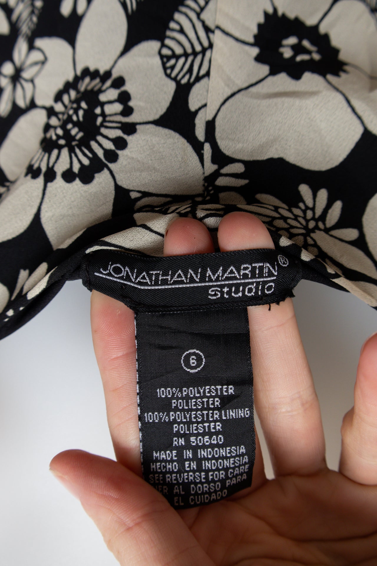 #98 Jonathan Martin Studio Camisole Black | c. 181 | Size 6