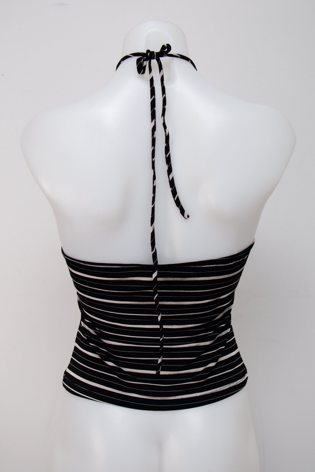 #006 Khaki Crew Halter Top Black | c. 199 | Size 8/10