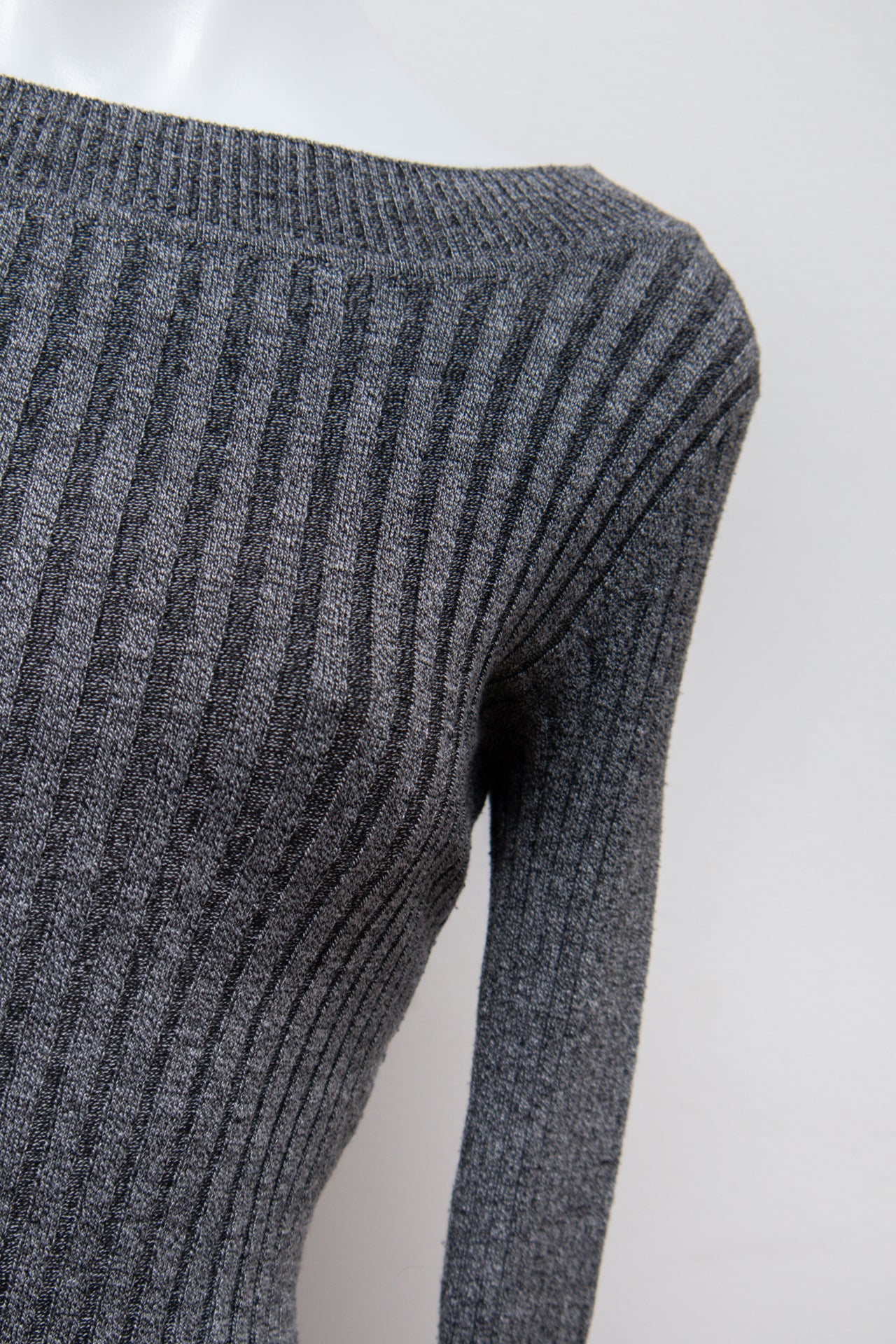 #77 Poof T-shirt Gray | c. 192 | Size 8