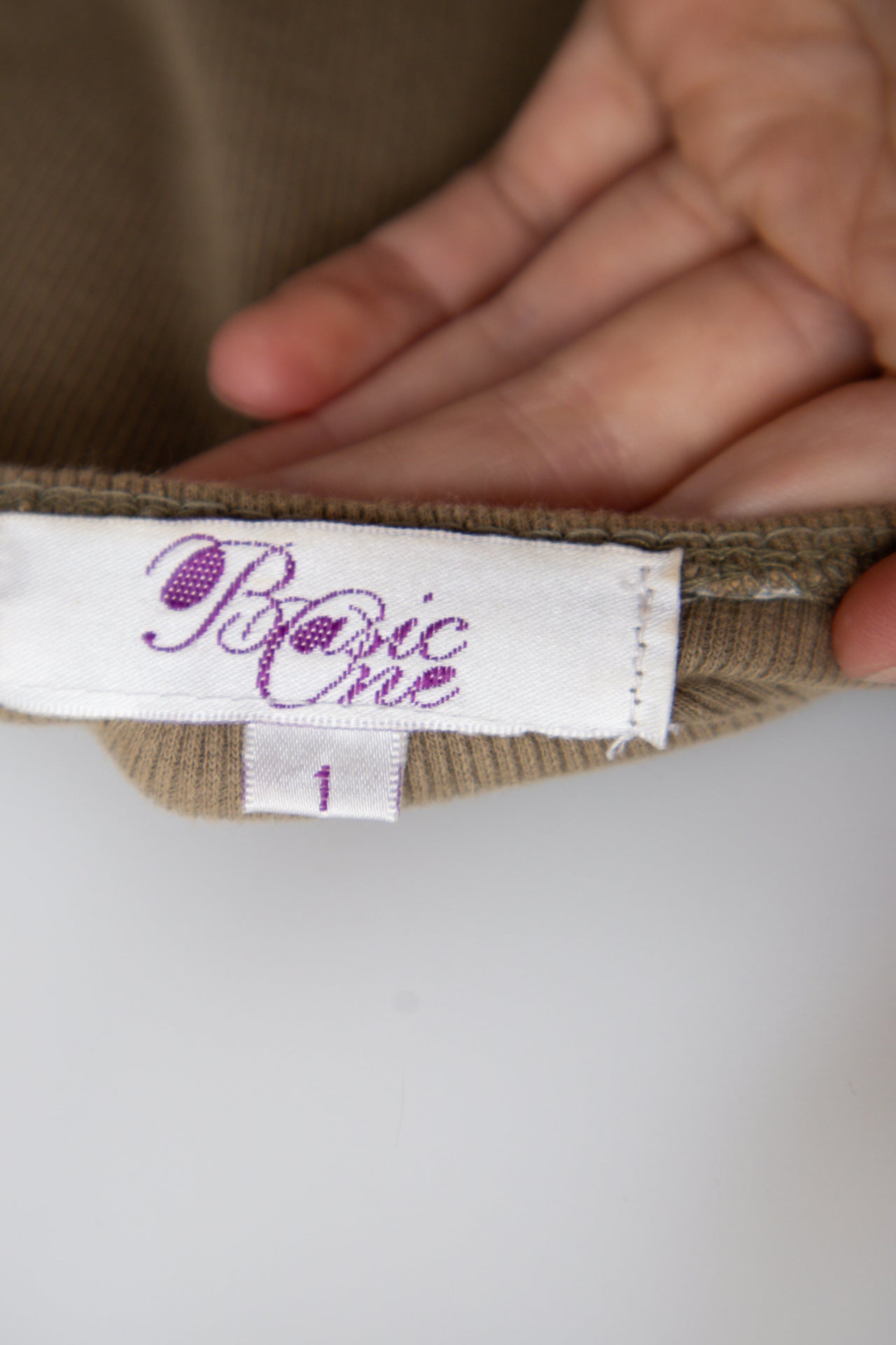 #91 Basic One Cami Top Brown | c. 194 | Size 6/8