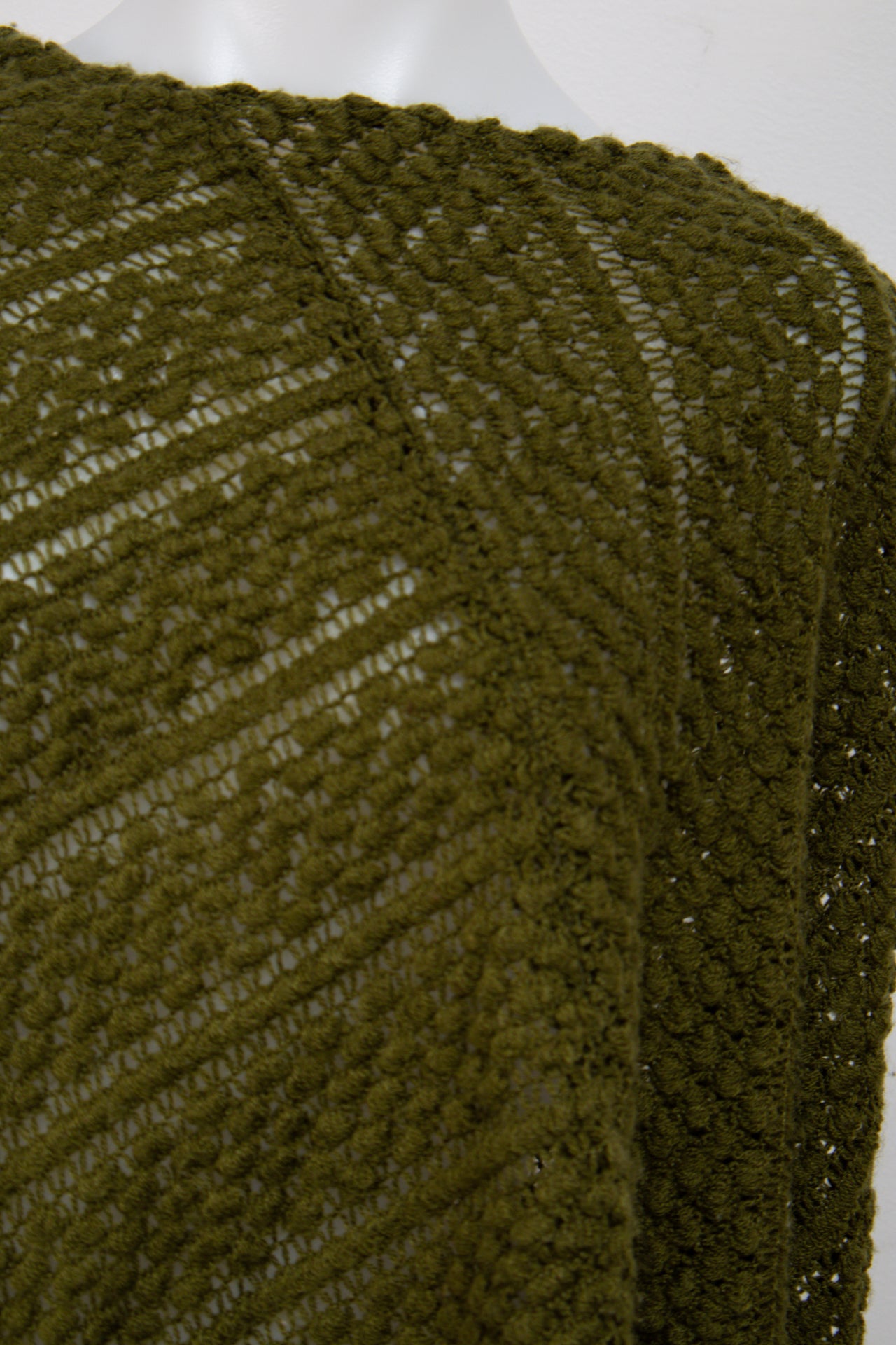 #066 Poncho Green | c. 201 | Size