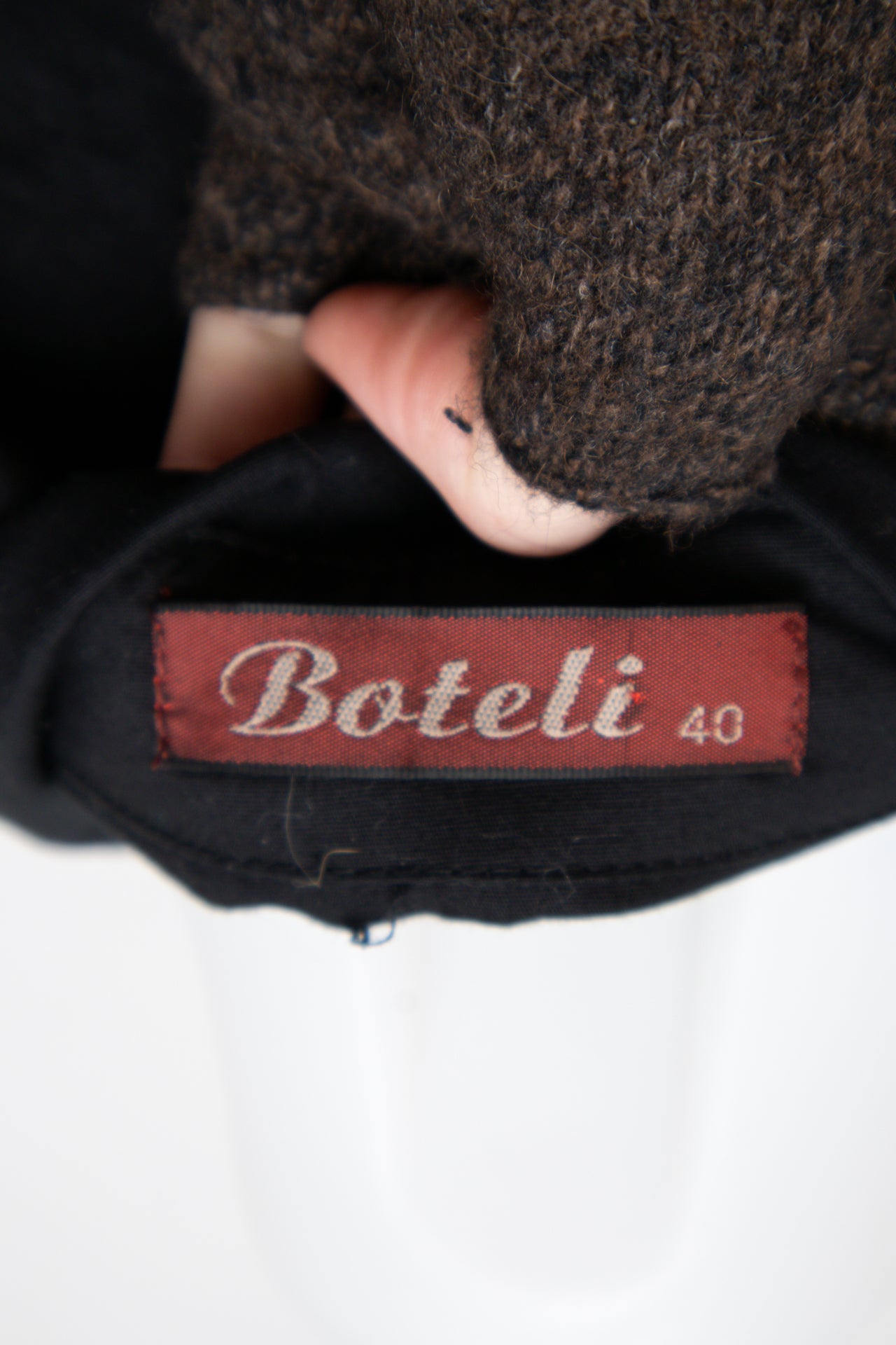 #081 Boteli T-shirt Black | c. 202 | Size 8