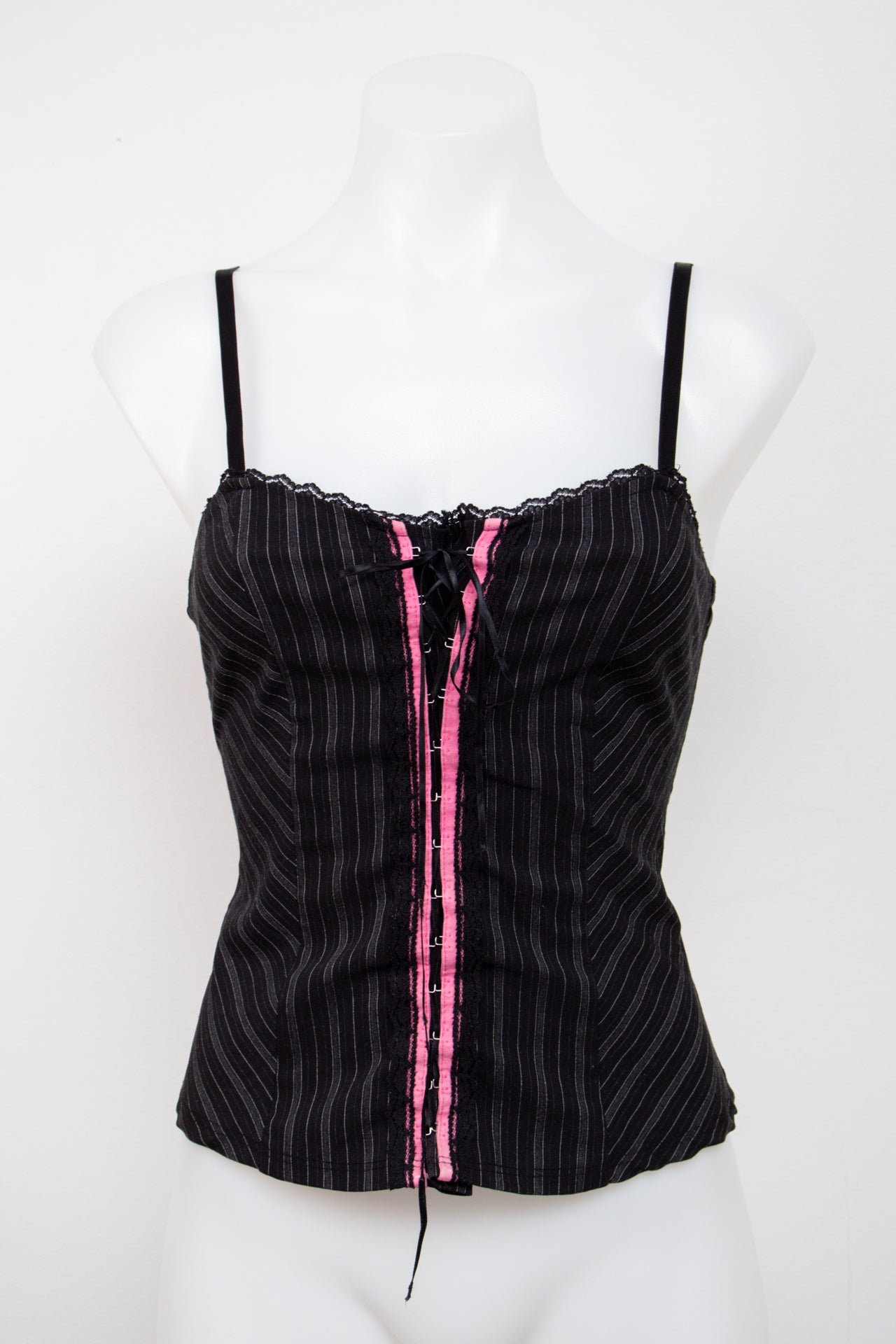 #133 Glamour Camisole Top Black | c. 206 | Size 8