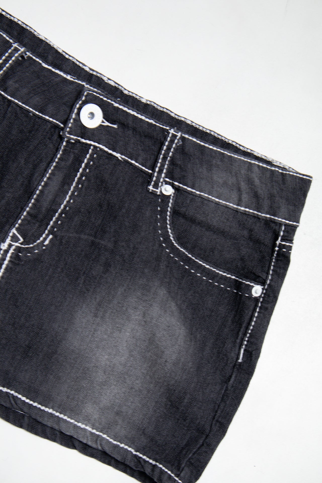 #188 Bonngo Mini Skirt Black | c. 191 | Size 8