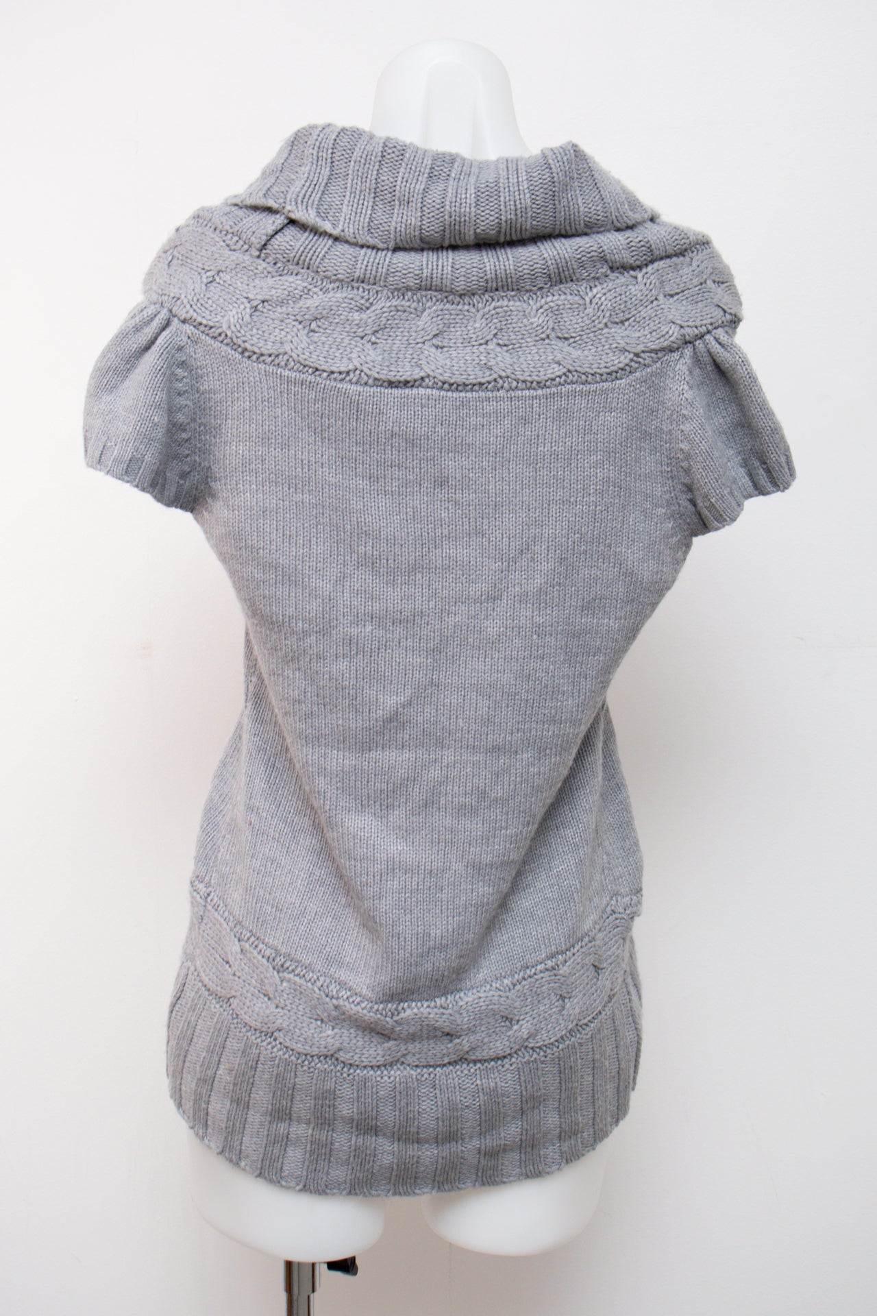 #133 Pink Republic Tank Top Gray | c. | Size 10