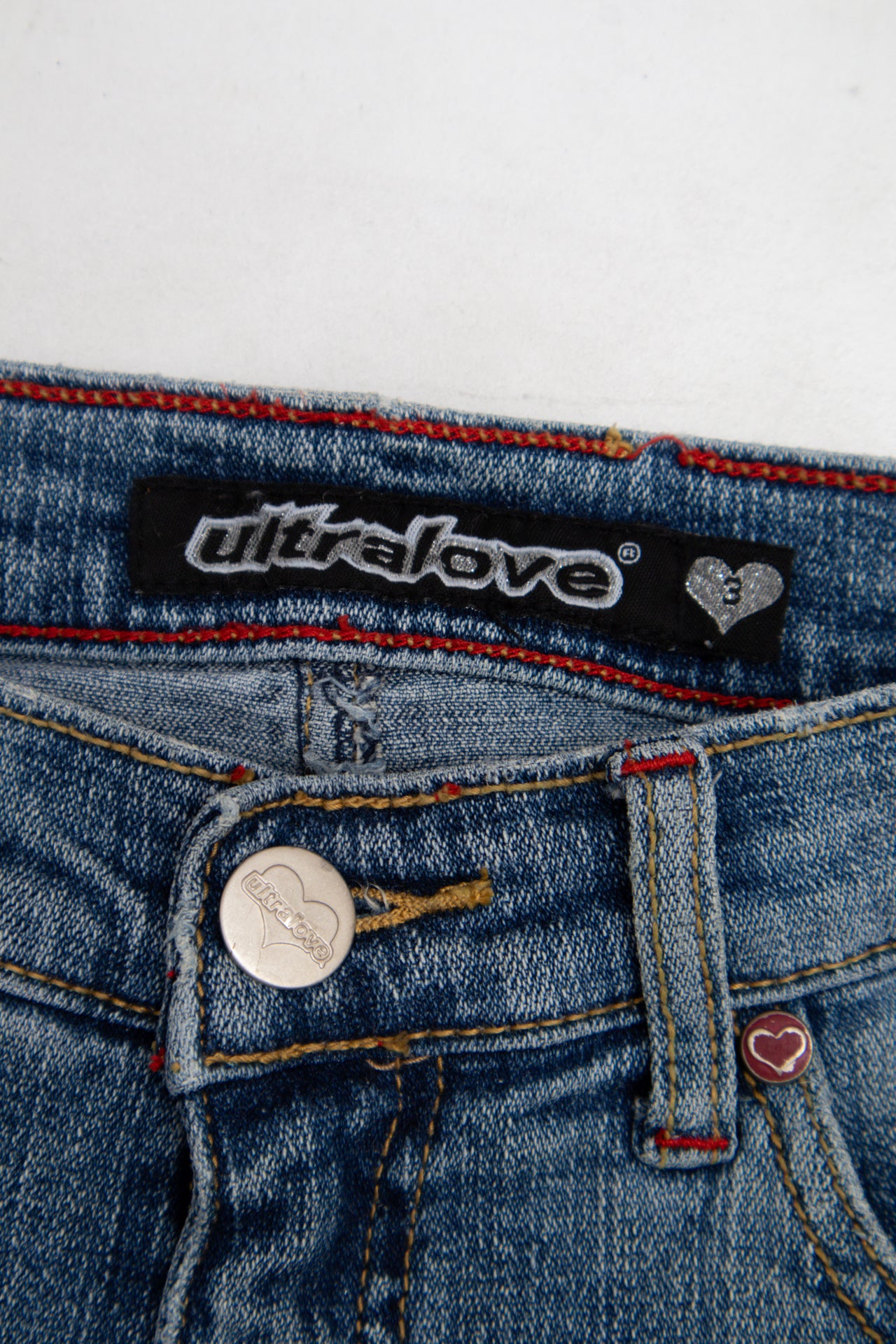 #005 Ultra Flove Jeans Blue | c. 206 | Size 6