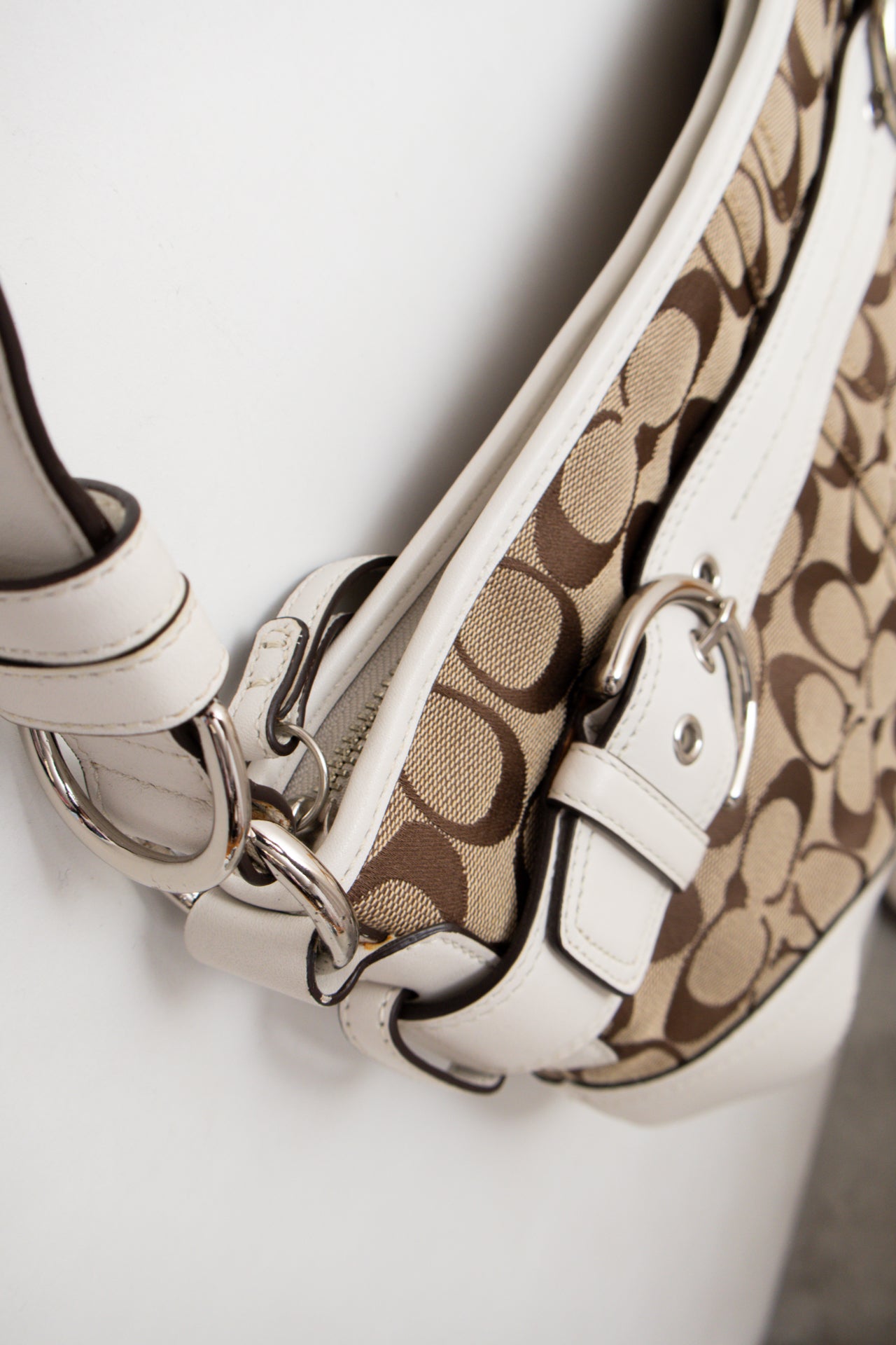 #196 Coach Shoulder Bag Brown | c. 195 | Size