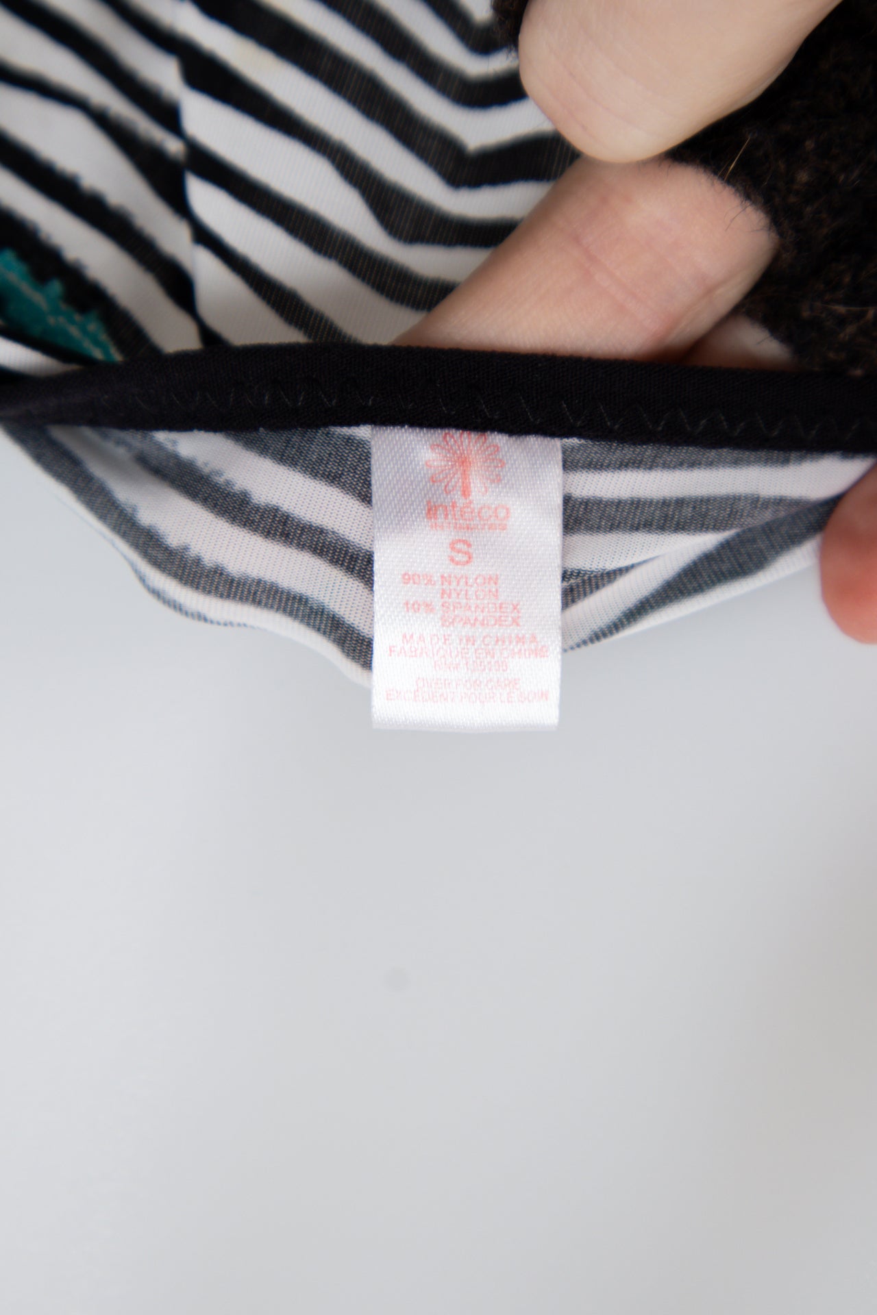 #085 Inteco Camisole Black | c. 201 | Size 8