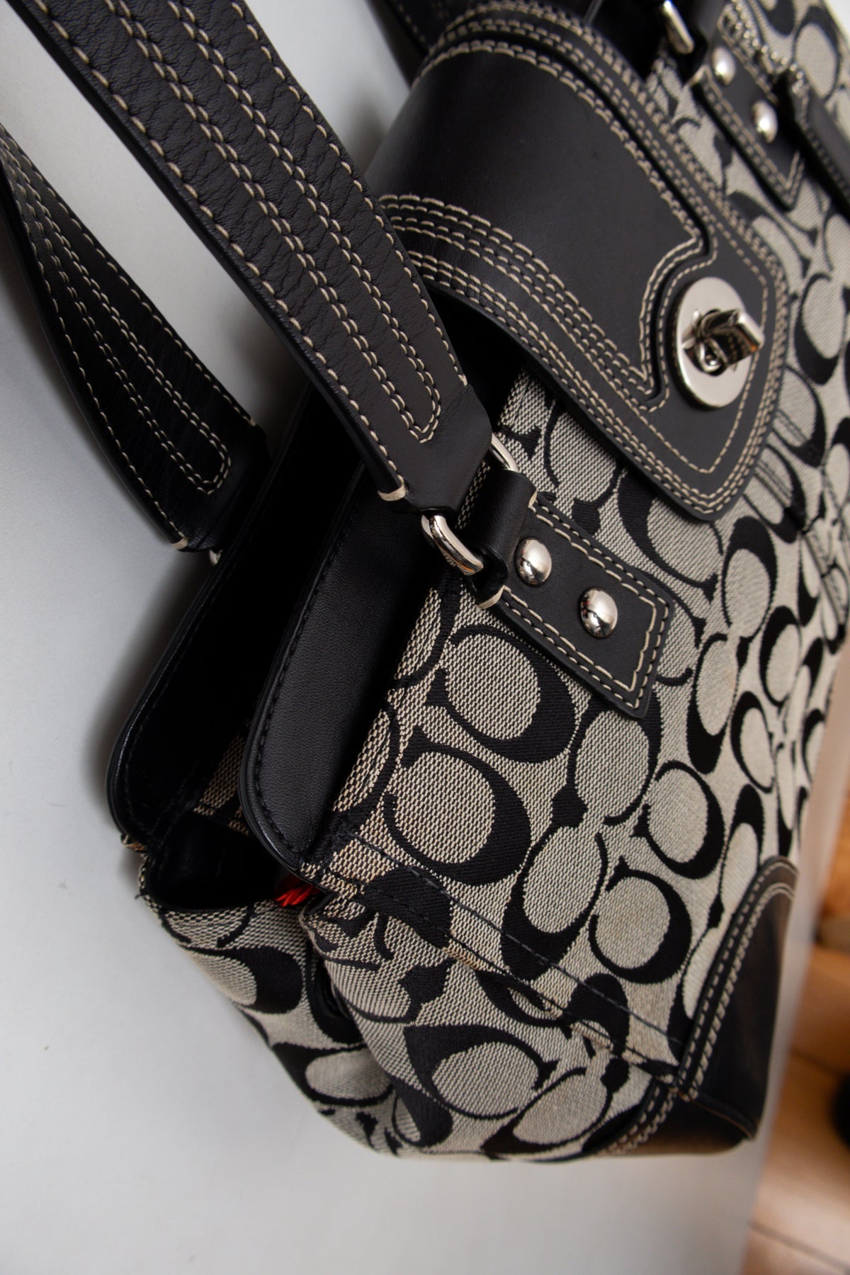 #132 Coach Bag Black | c. 209 | Size