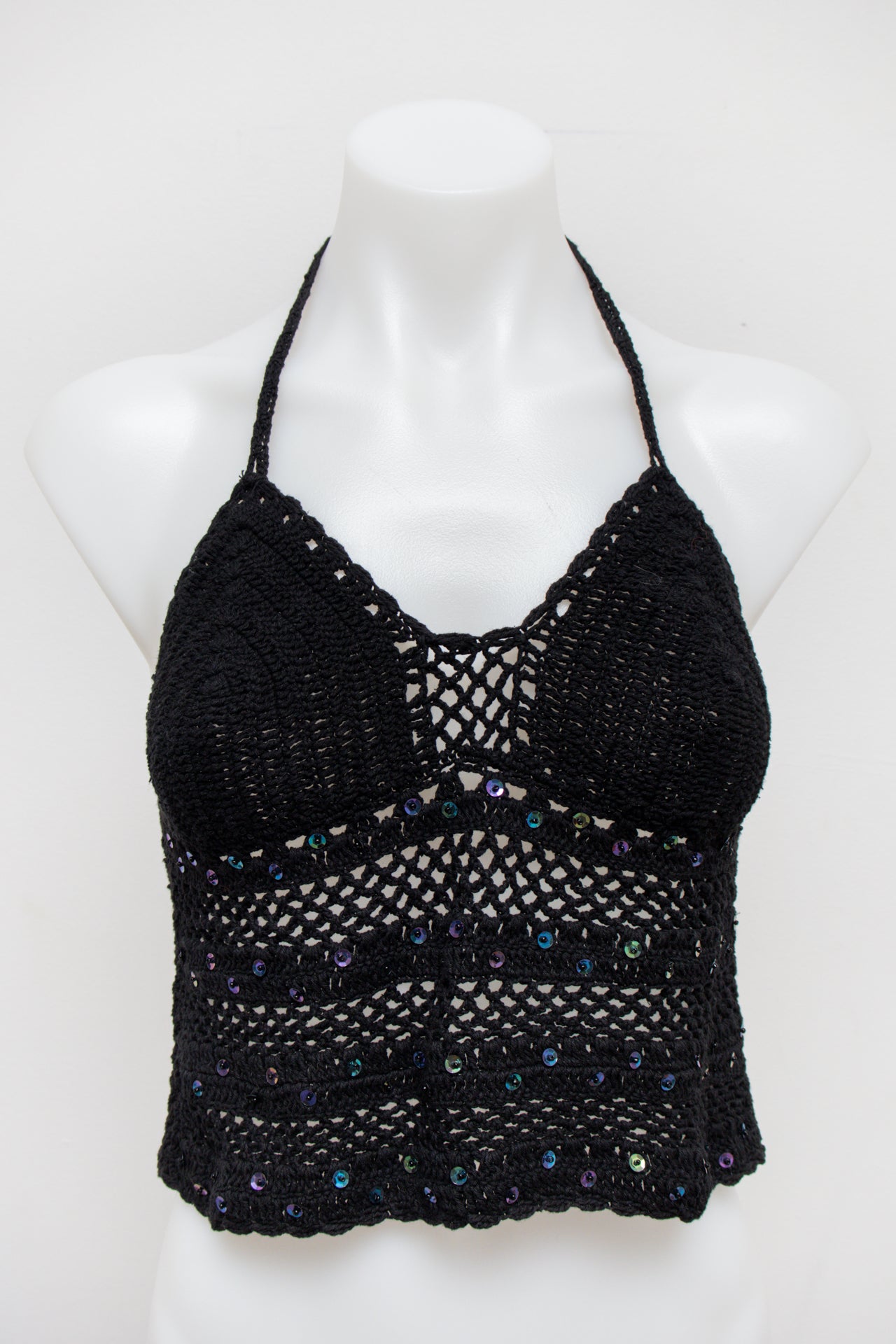 #118 Halter Top Black | c. 179 | Size 8