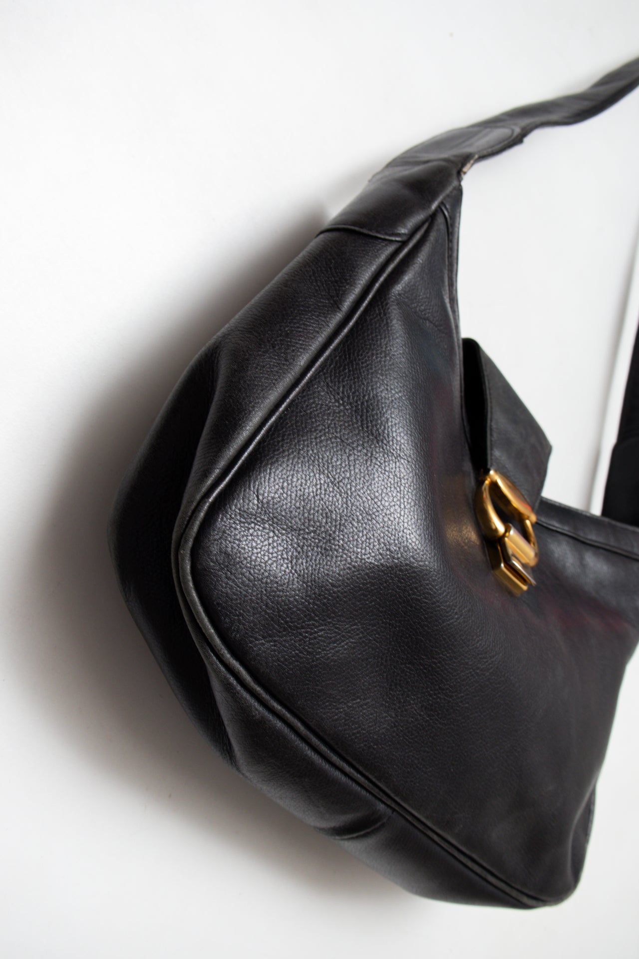 #141 Shoulder Bag Black | c. | Size