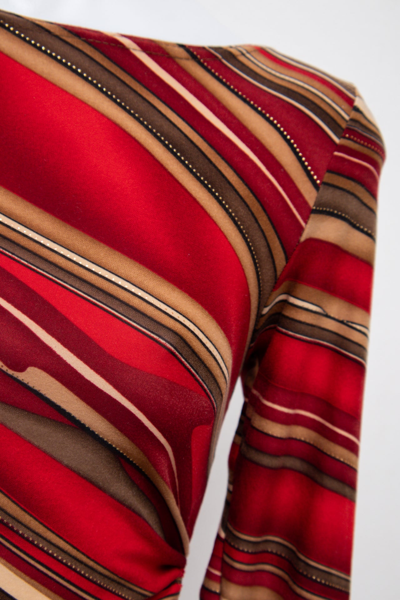 #045 Halter Top Red | c. 203 | Size 8