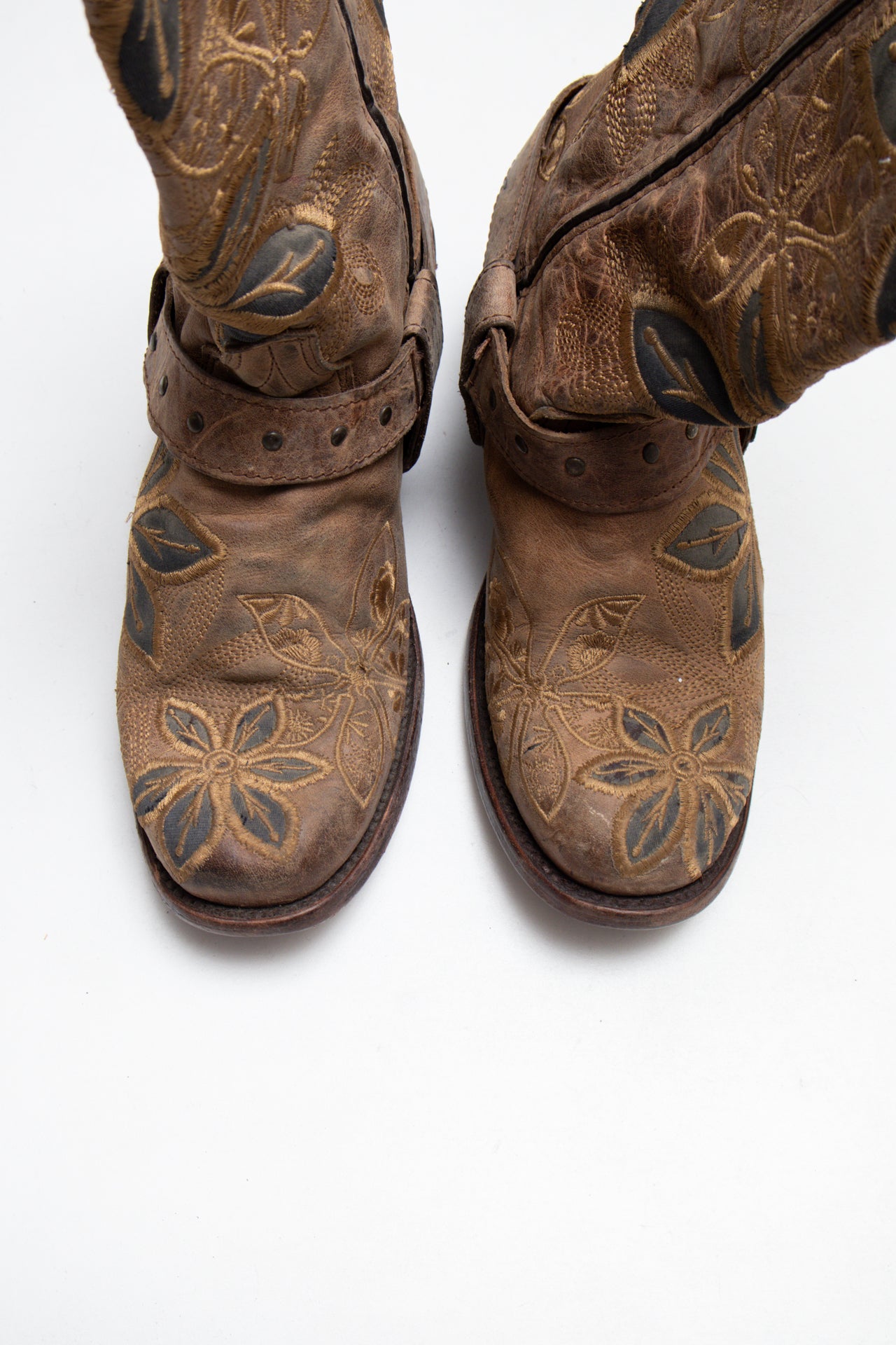 #195 Golden Guns Boots Brown | c. 205 | Size 5