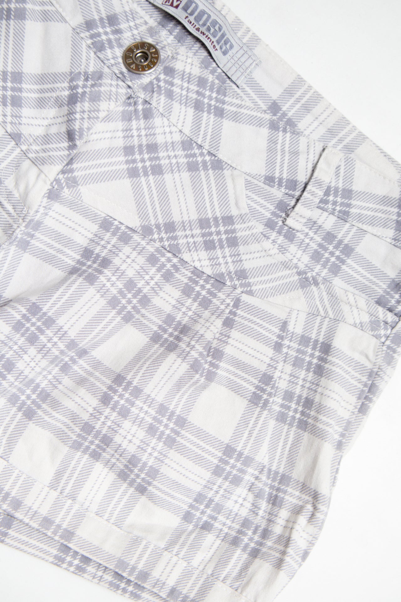 #117 Dosis Shorts White | c. 183 | Size 6
