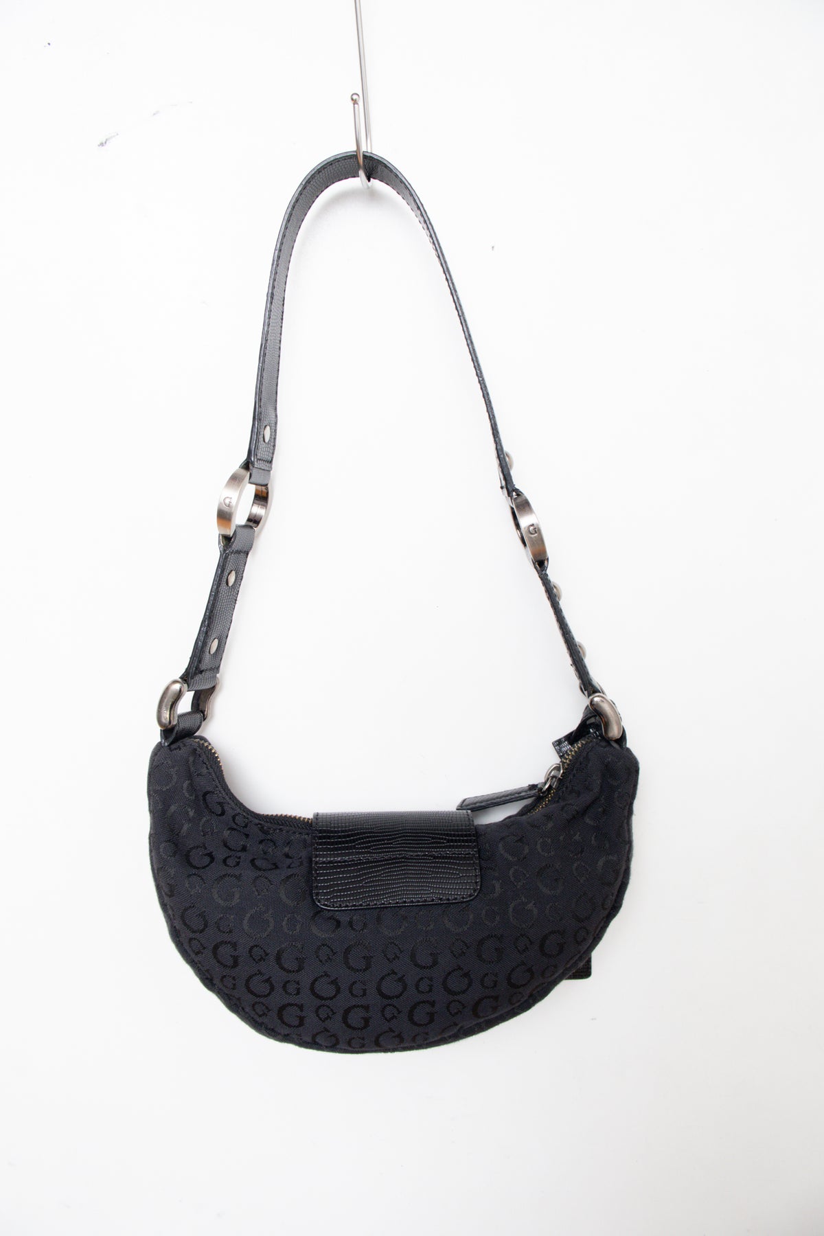 #129 Guess Bag Black | c. 209 | Size