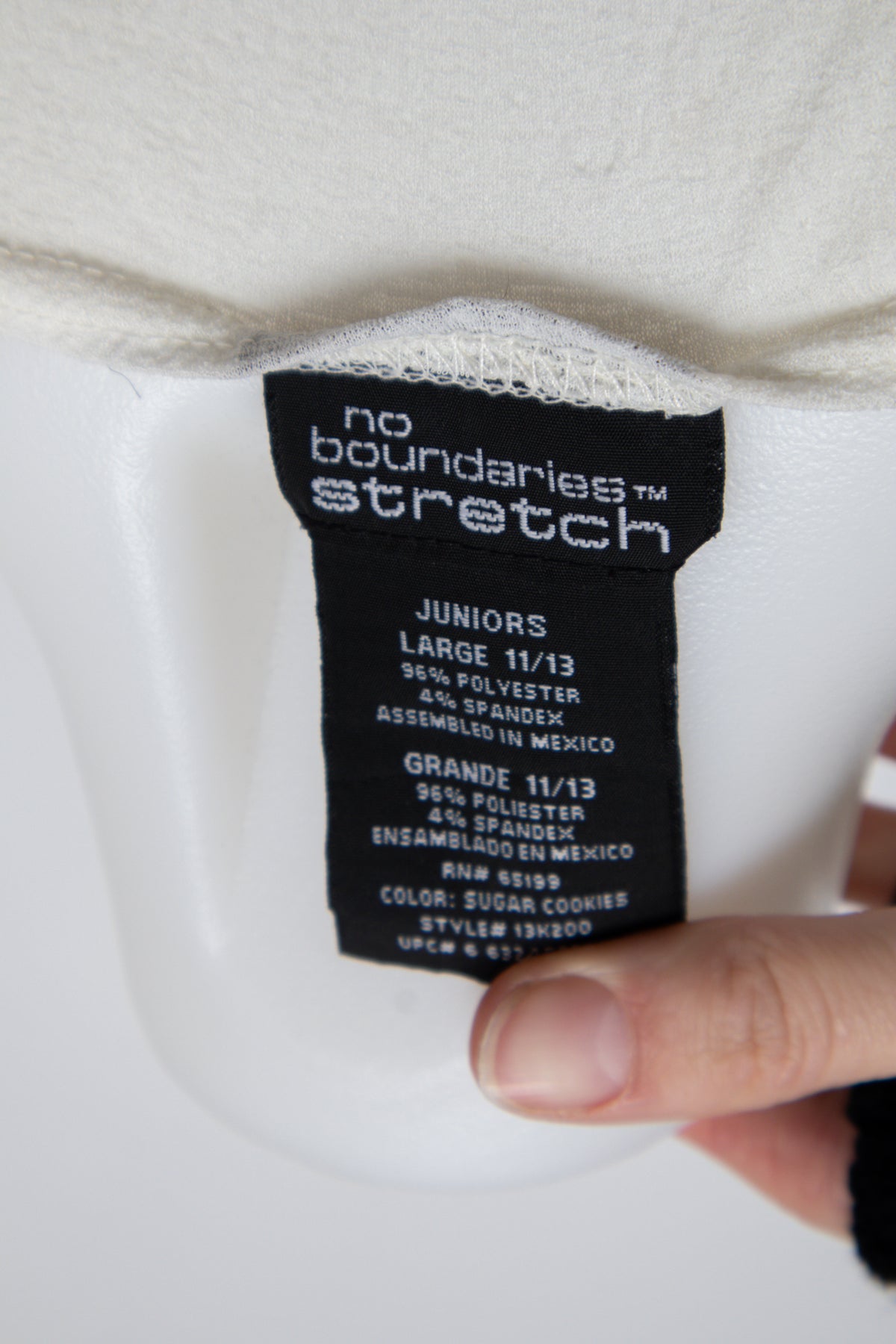 #045 No Boundaries Stretch Camisole Top White | c. 207 | Size 12