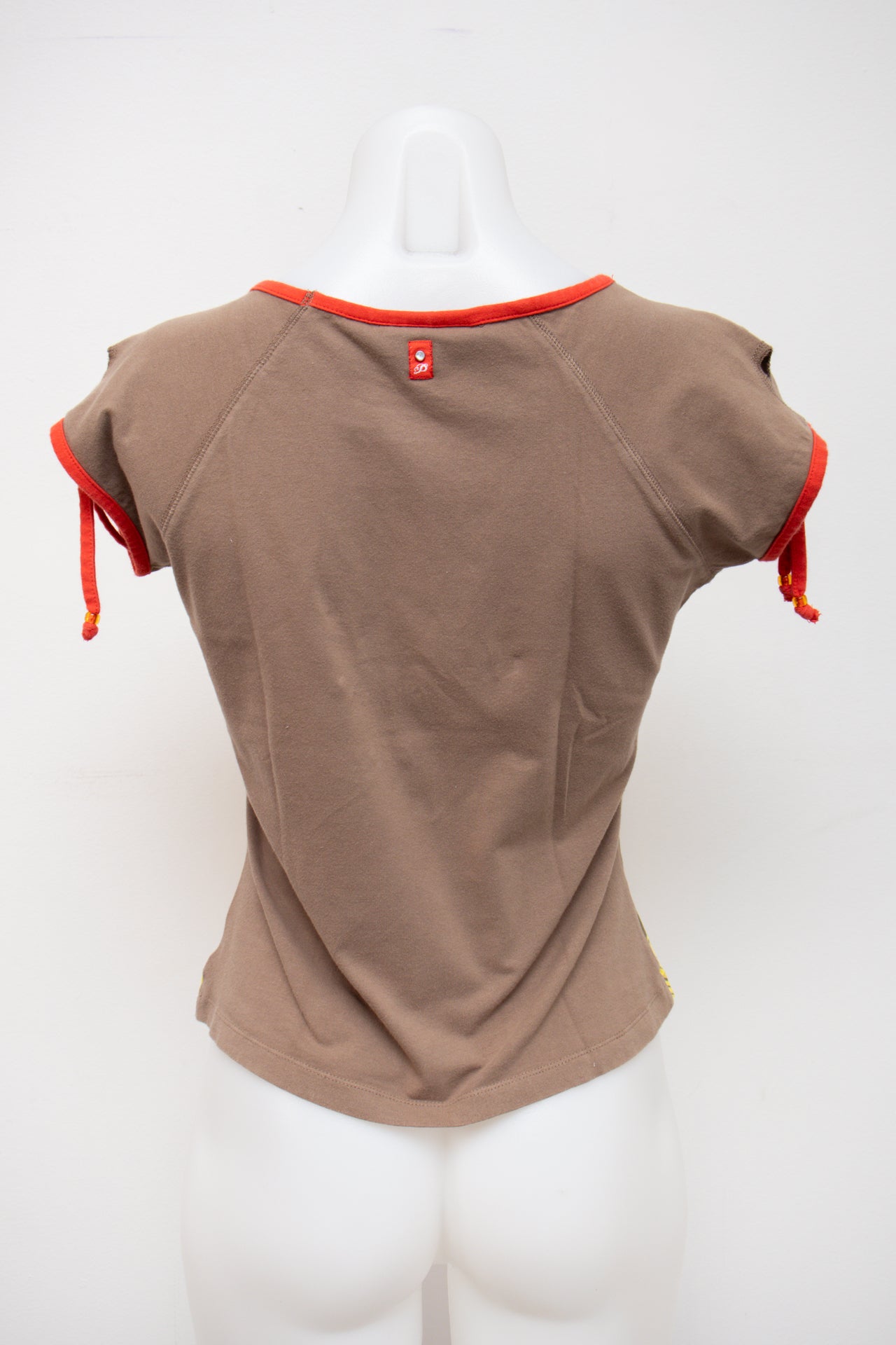 #45 Pactest Girl T-shirt Yellow | c. 196 | Size 10/12