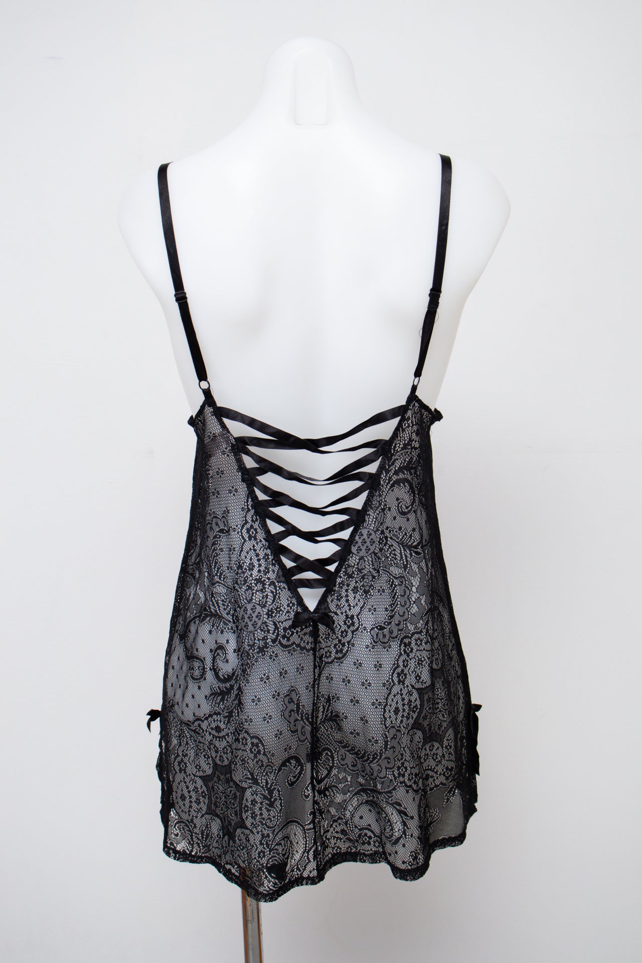 #095 Victoria's Secret Short Sleeve Black | c. 210 | Size 8