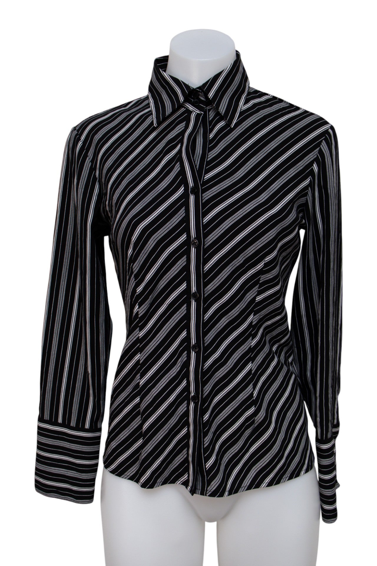 #118 Worthington T-shirt Black | c. 199 | Size 8