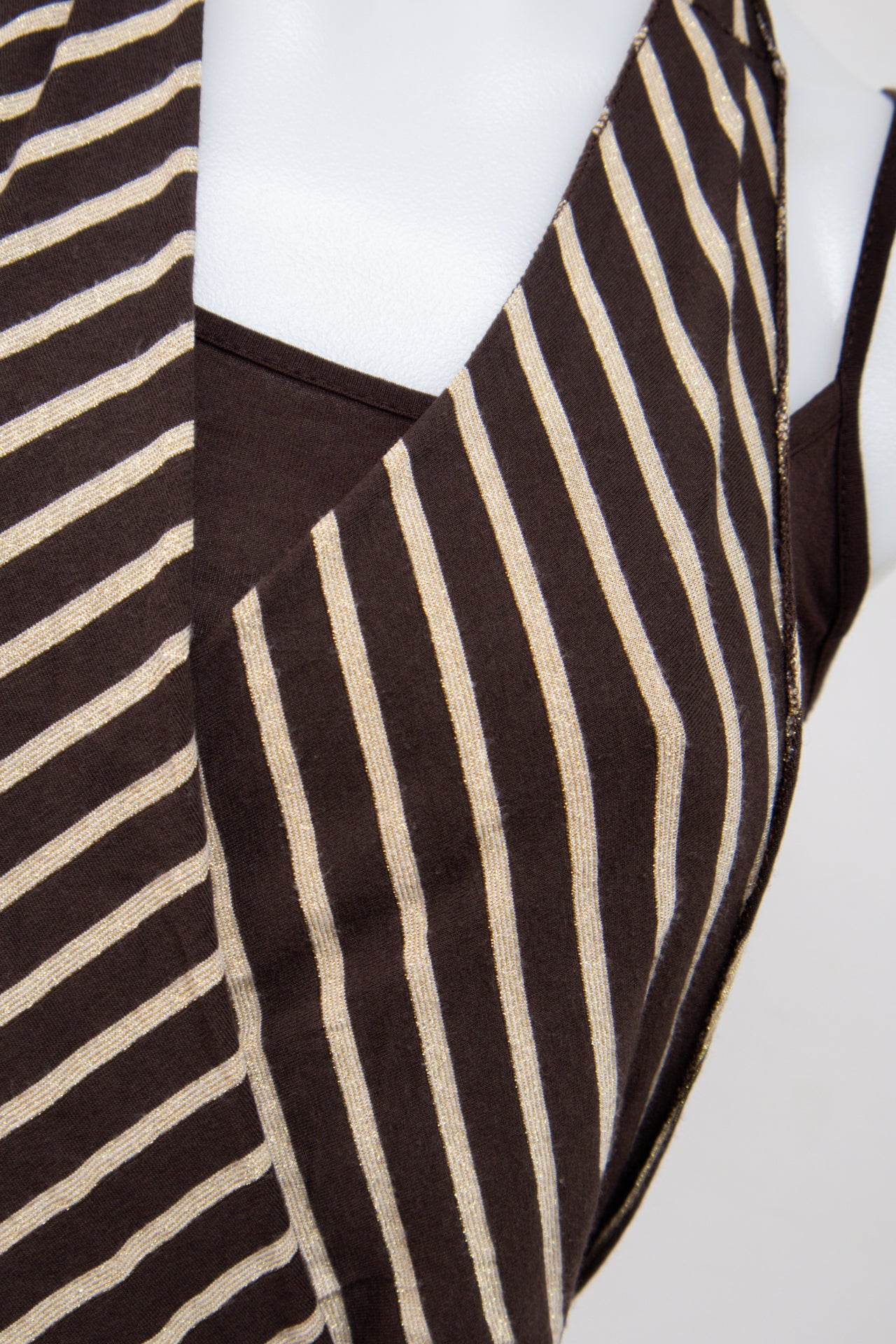 #007 Halter Top Brown | c. 201 | Size 8