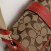 #159 Coach Shoulder Bag Beige | c. 180 | Size