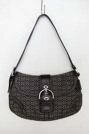 #157 Coach Shoulder Bag Black | c. 187 | Size