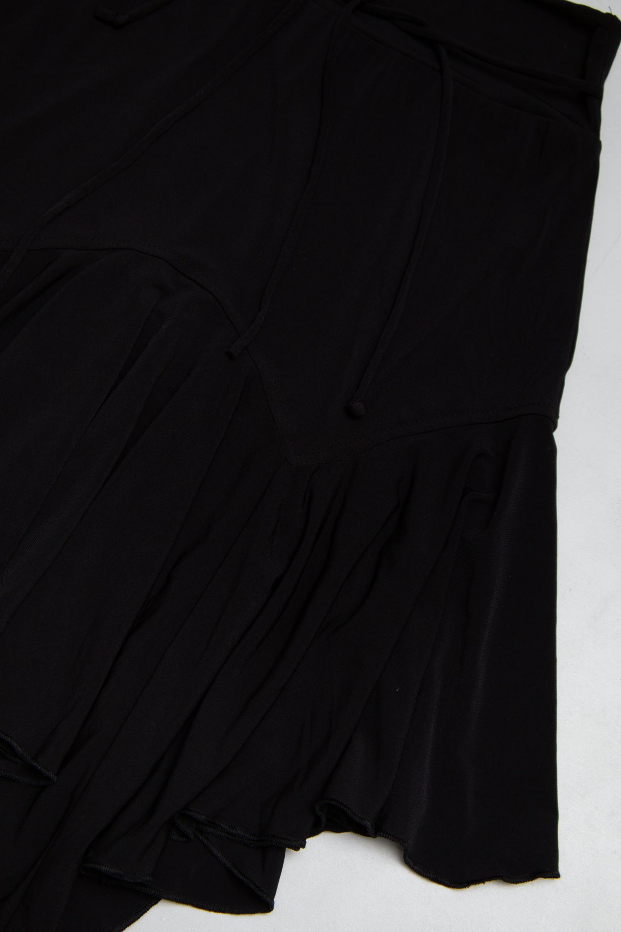 #161 Skirt Black | c. 197 | Size 4/6