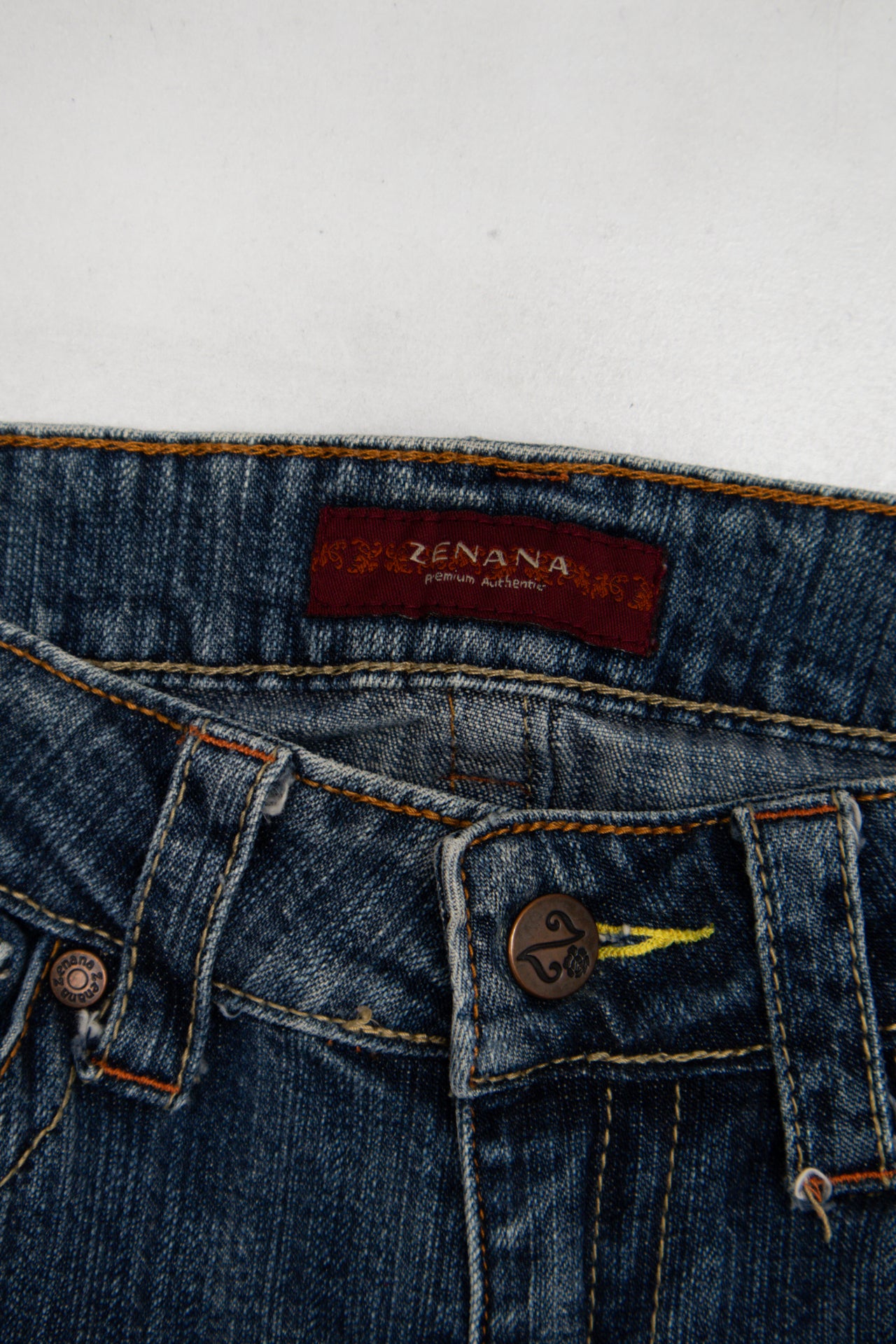 #133 Zenaana Jeans Blue | c. 197 | Size 6