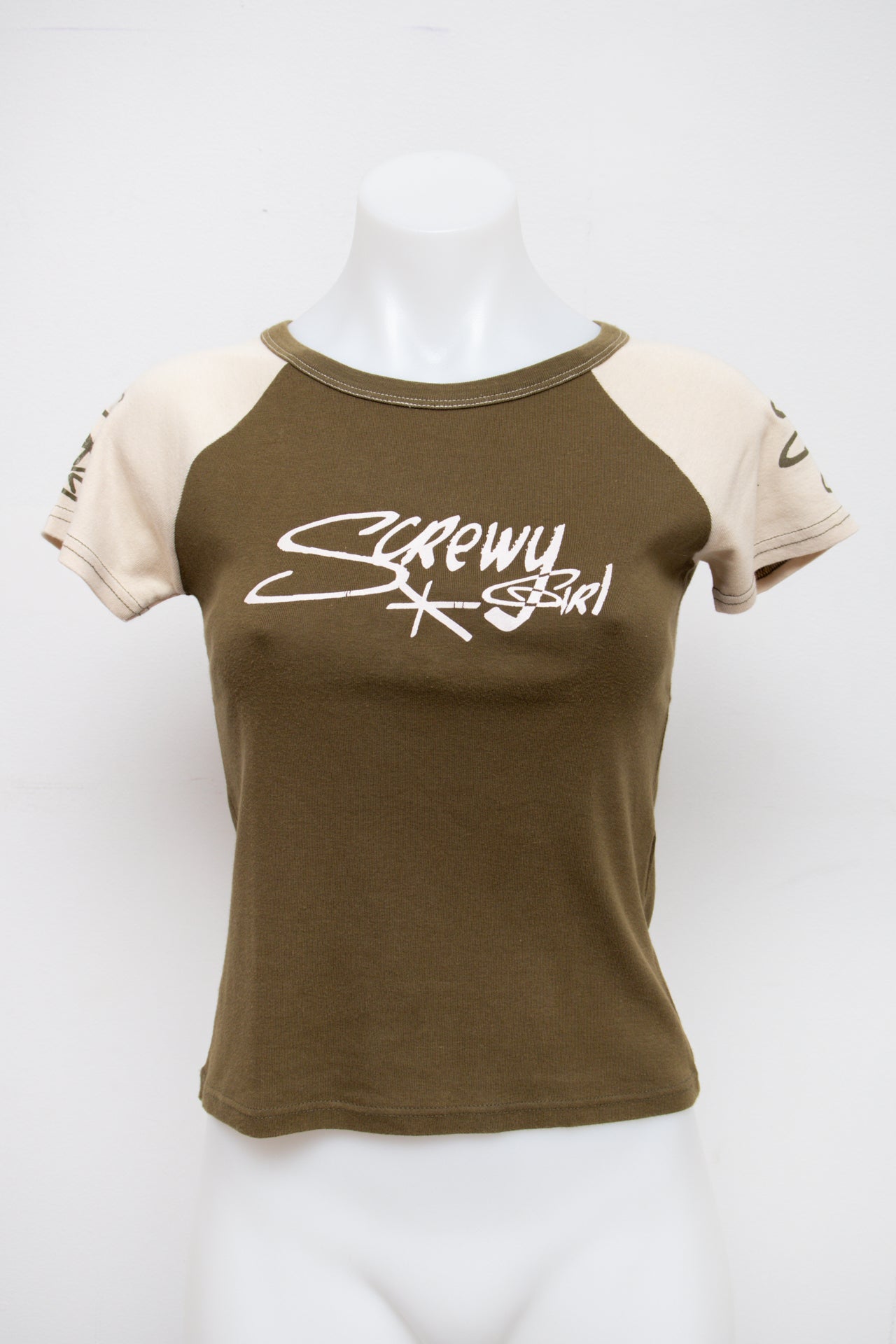 #92 Jennifer T-shirt Brown | c. 196 | Size 8/10