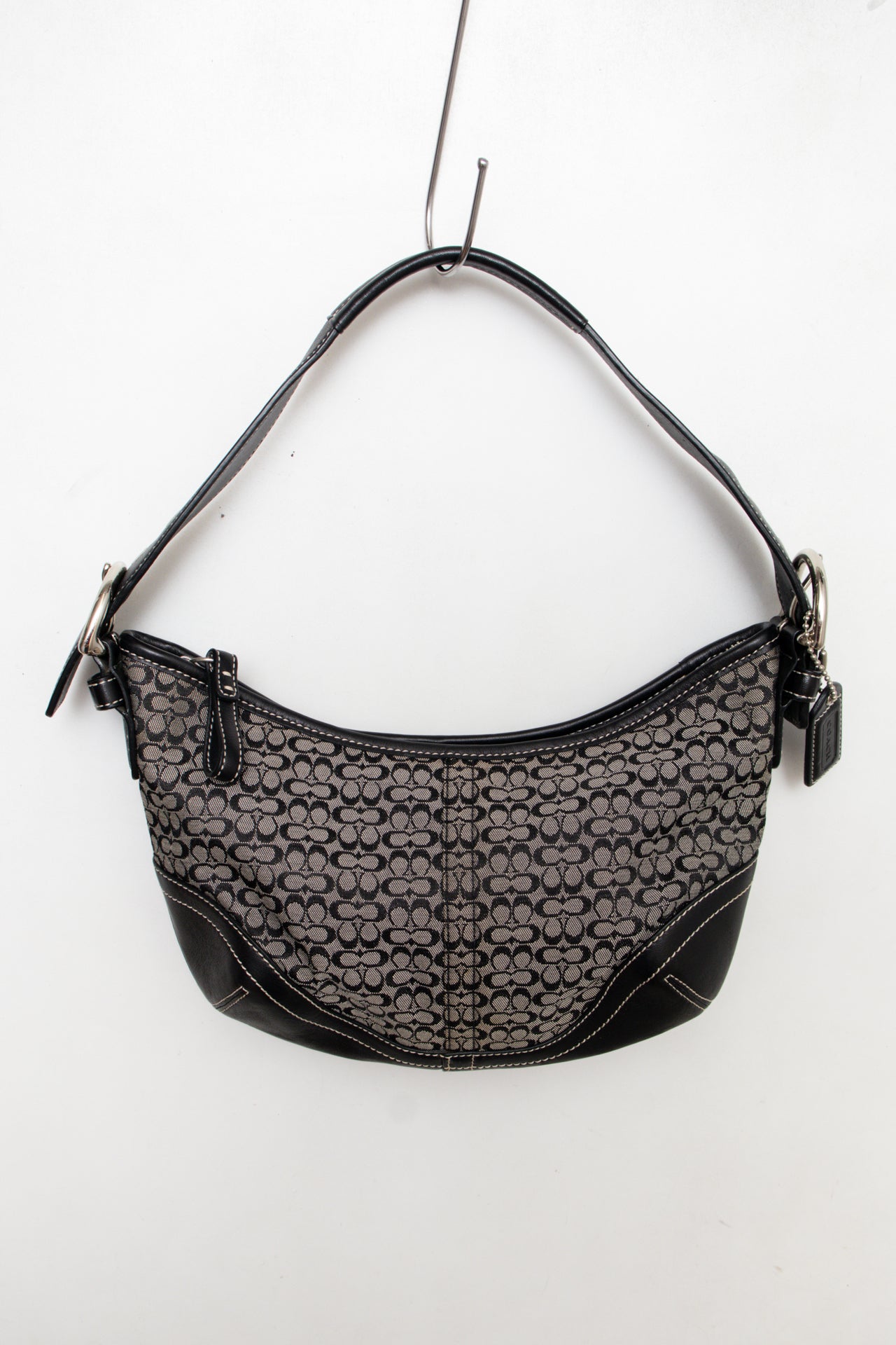 #205 Coach Shoulder Bag Black | c. 190 | Size