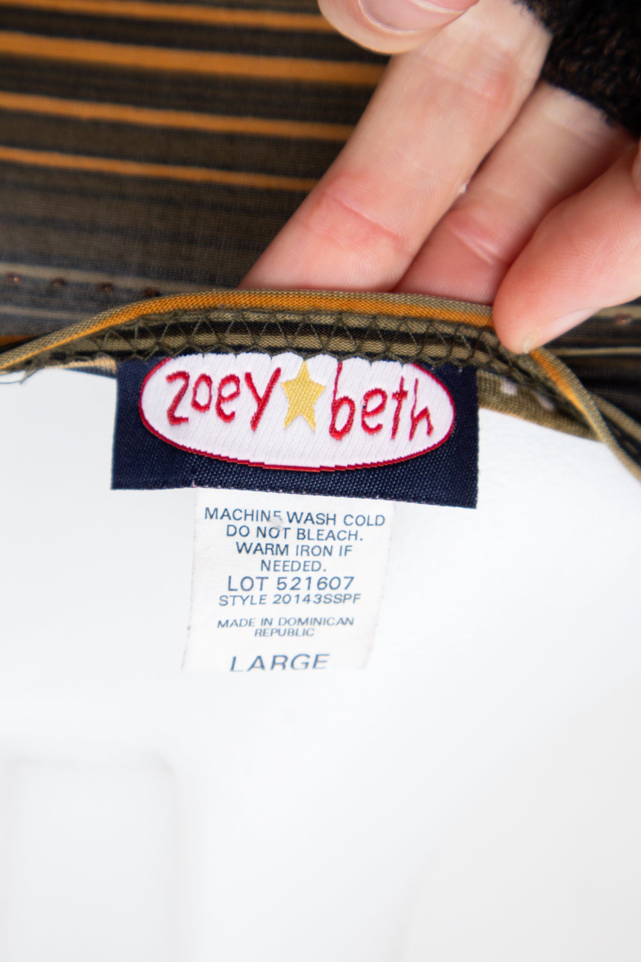 #074 Zoey Beth T-shirt Brown | c. 202 | Size 8