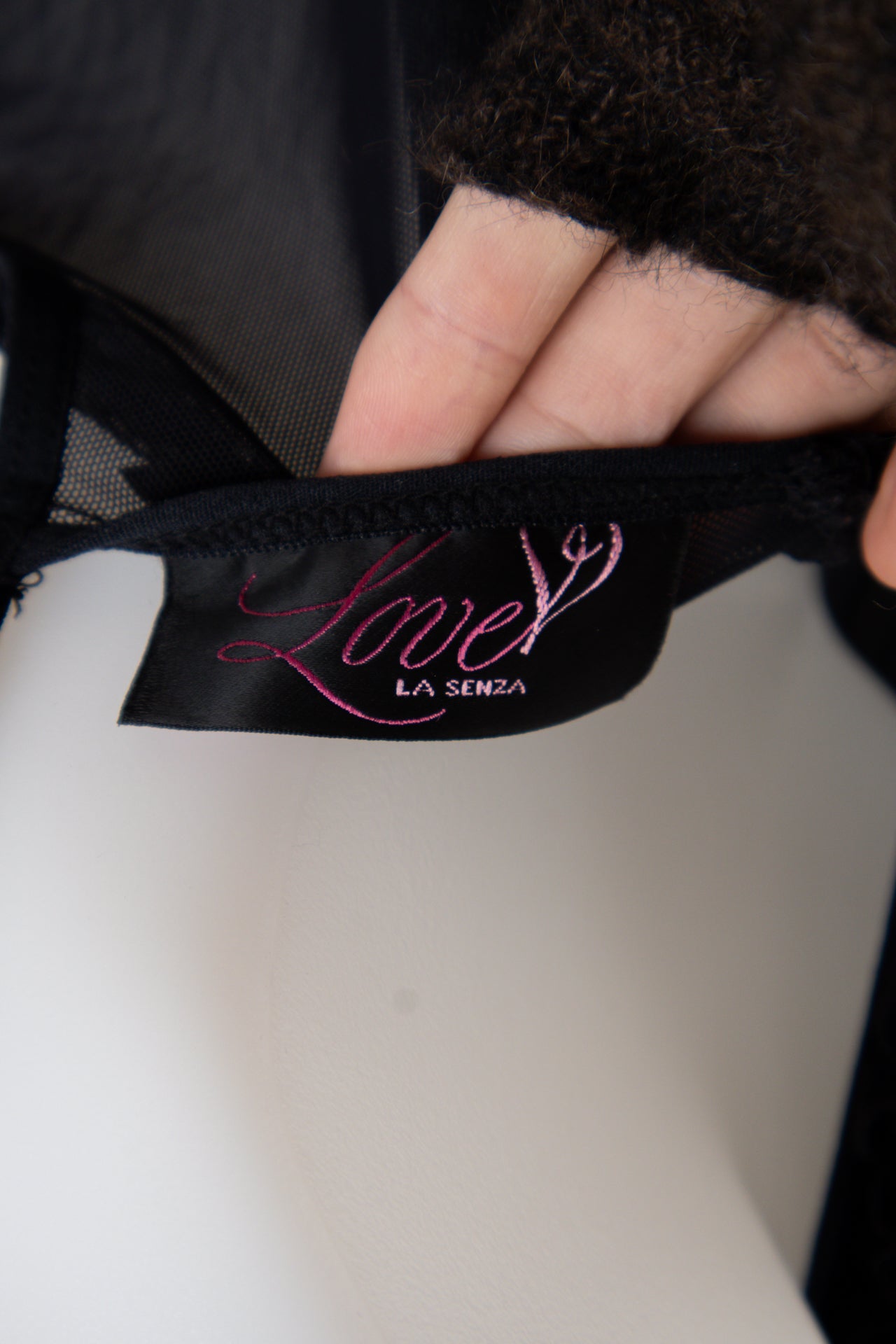 #06 Love, La Senza Camisole Black | c. 197 | Size 8