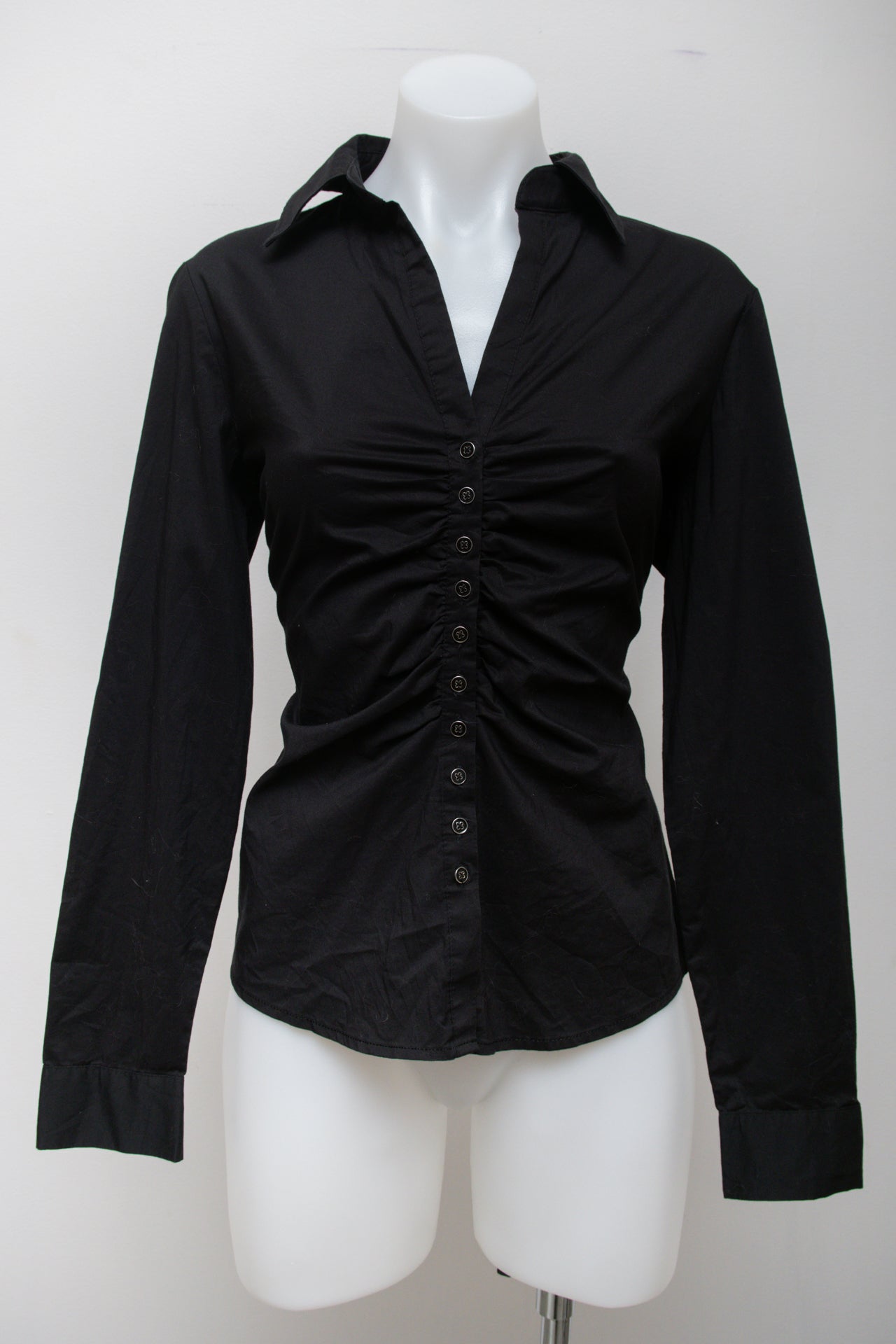 #94 New York & Company T-shirt Black | c. 178 | Size 8